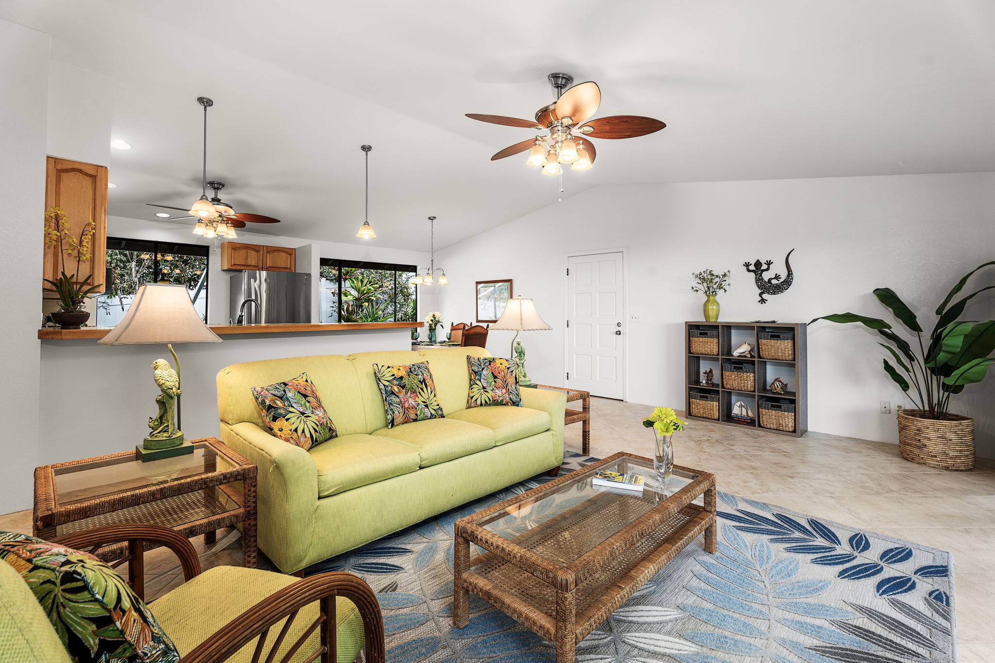 Kailua-kona, HI 96740,73-4328 AKAAKA PL