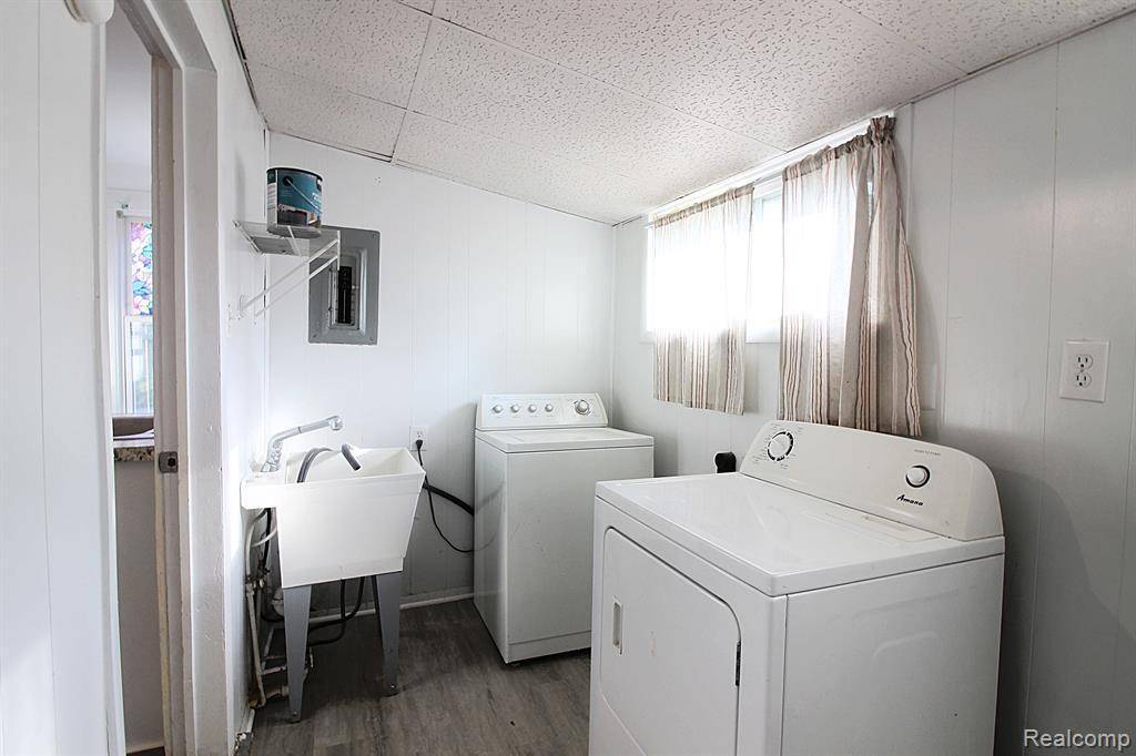 Ferndale, MI 48220,3191 Harris ST