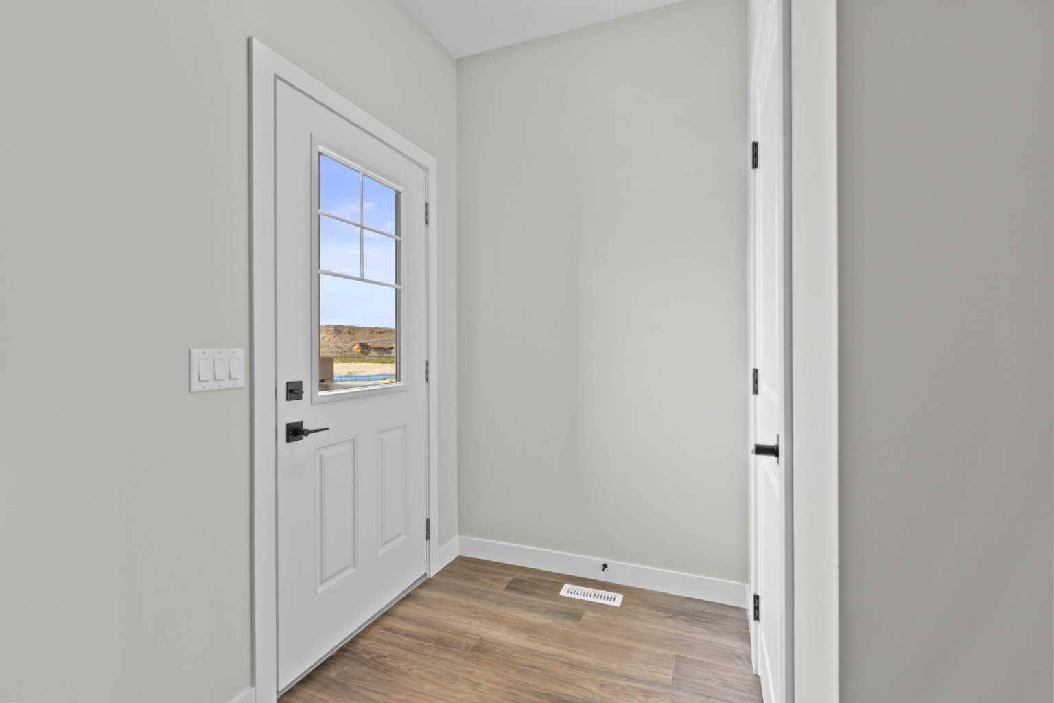 Calgary, AB T3P 2J9,14926 24 ST NW