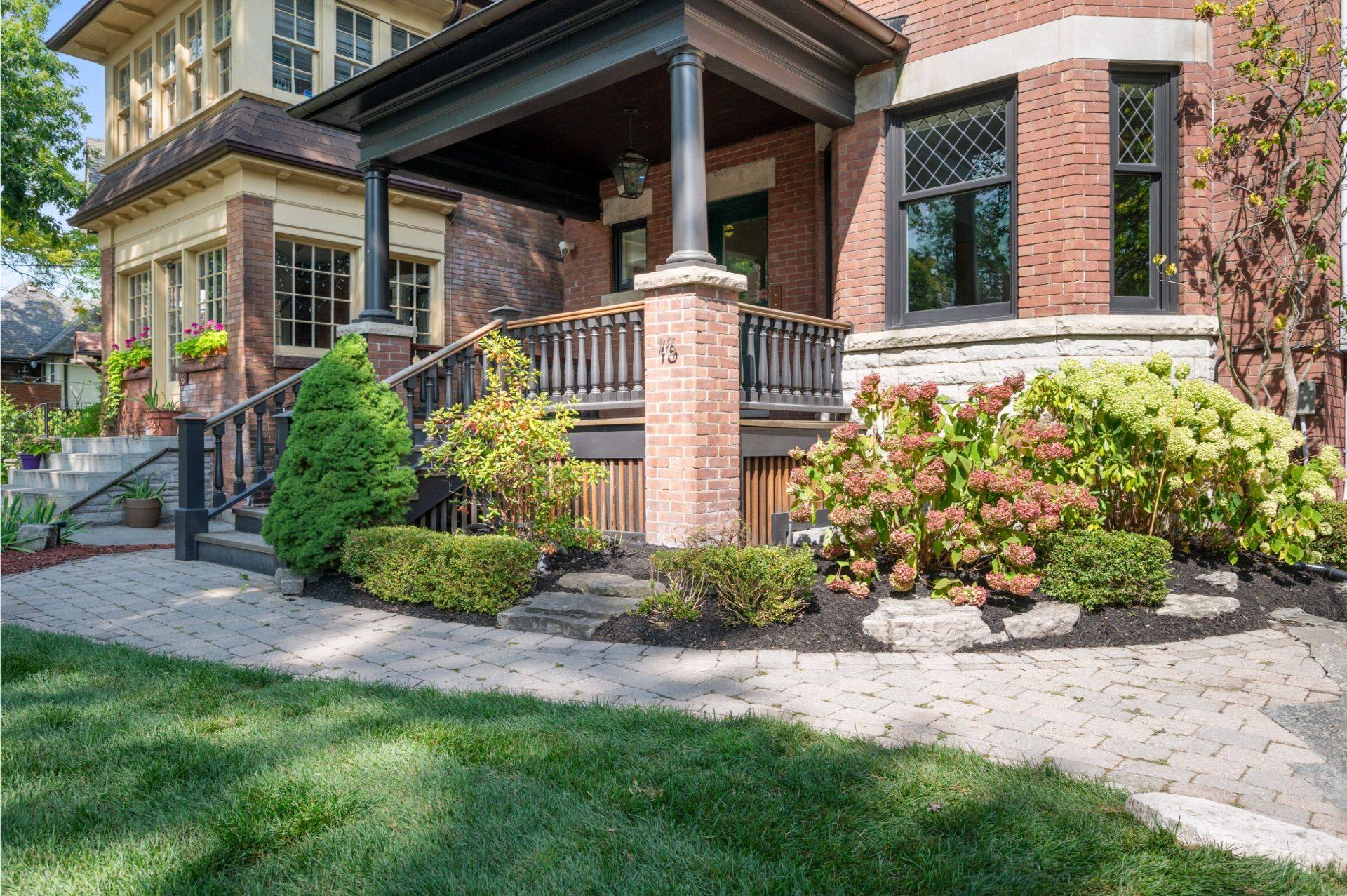 Toronto C09, ON M4W 3A3,18 Castle Frank CRES #Second