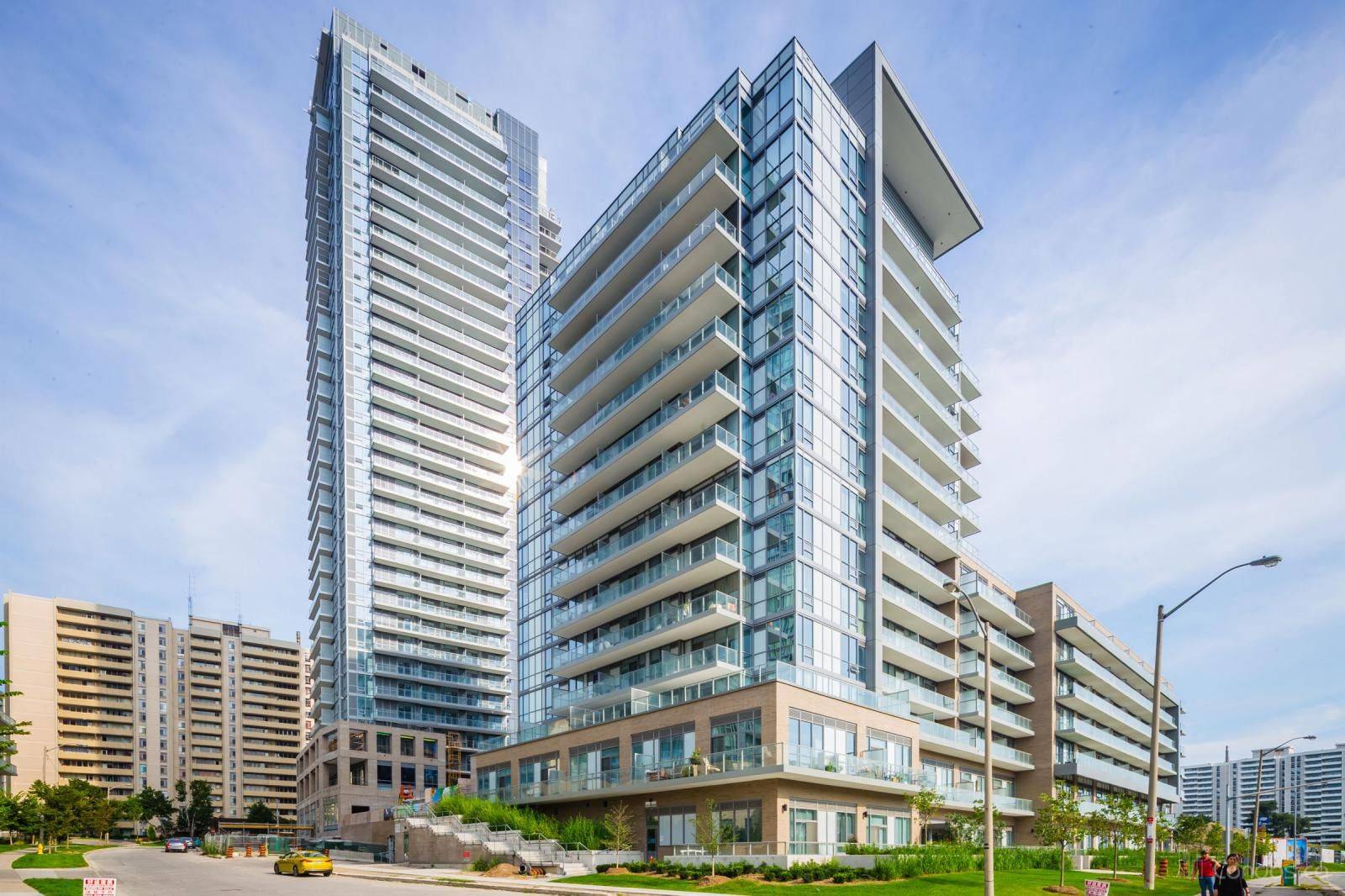 Toronto C15, ON M2J 0E2,52 Forest Manor RD #605