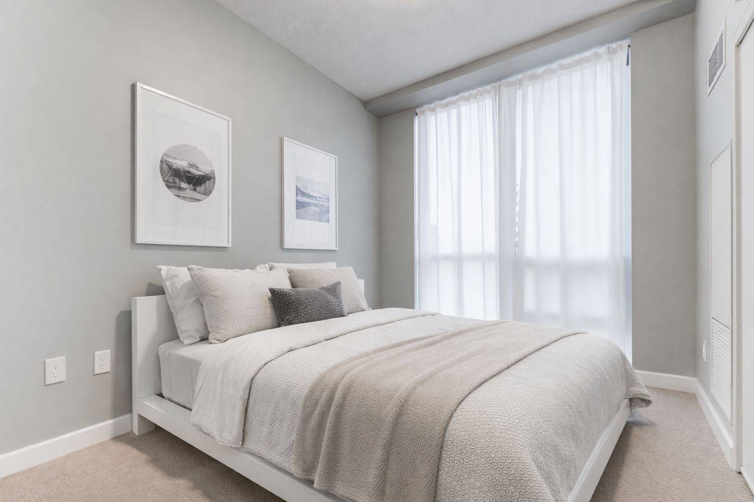 Toronto C15, ON M2J 0E2,52 Forest Manor RD #605