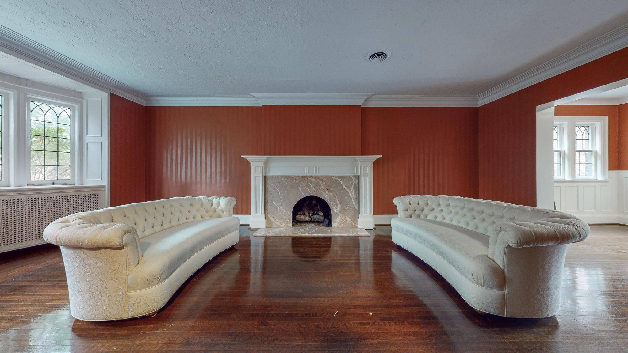 Toronto C03, ON M5P 3C5,312 Glenayr RD