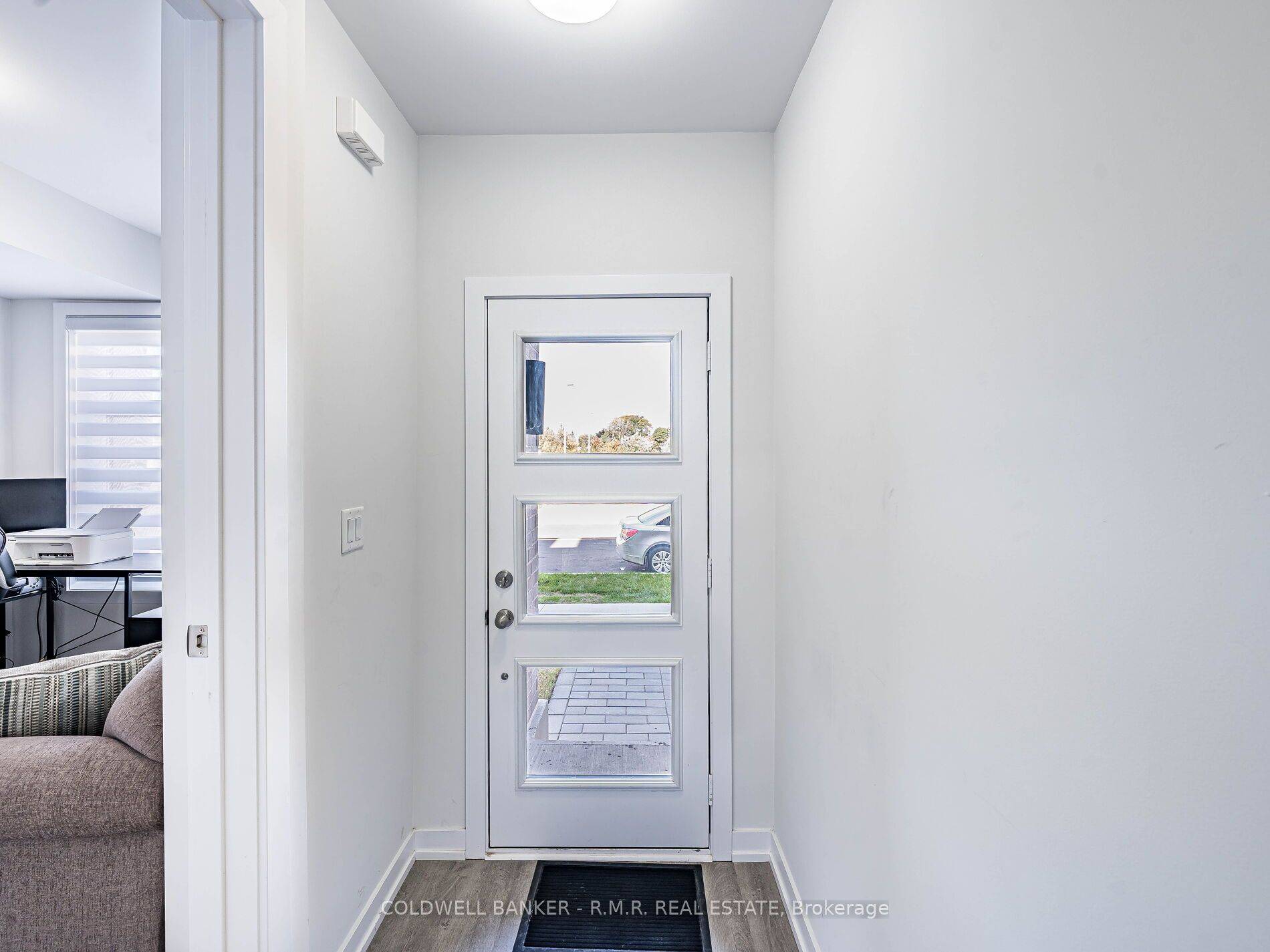 Toronto E09, ON M1P 3C1,136 Brockley DR