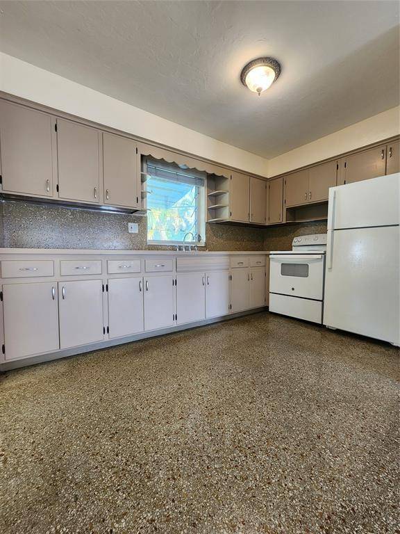 Fort Lauderdale, FL 33306,2707-2709 NE 32nd St