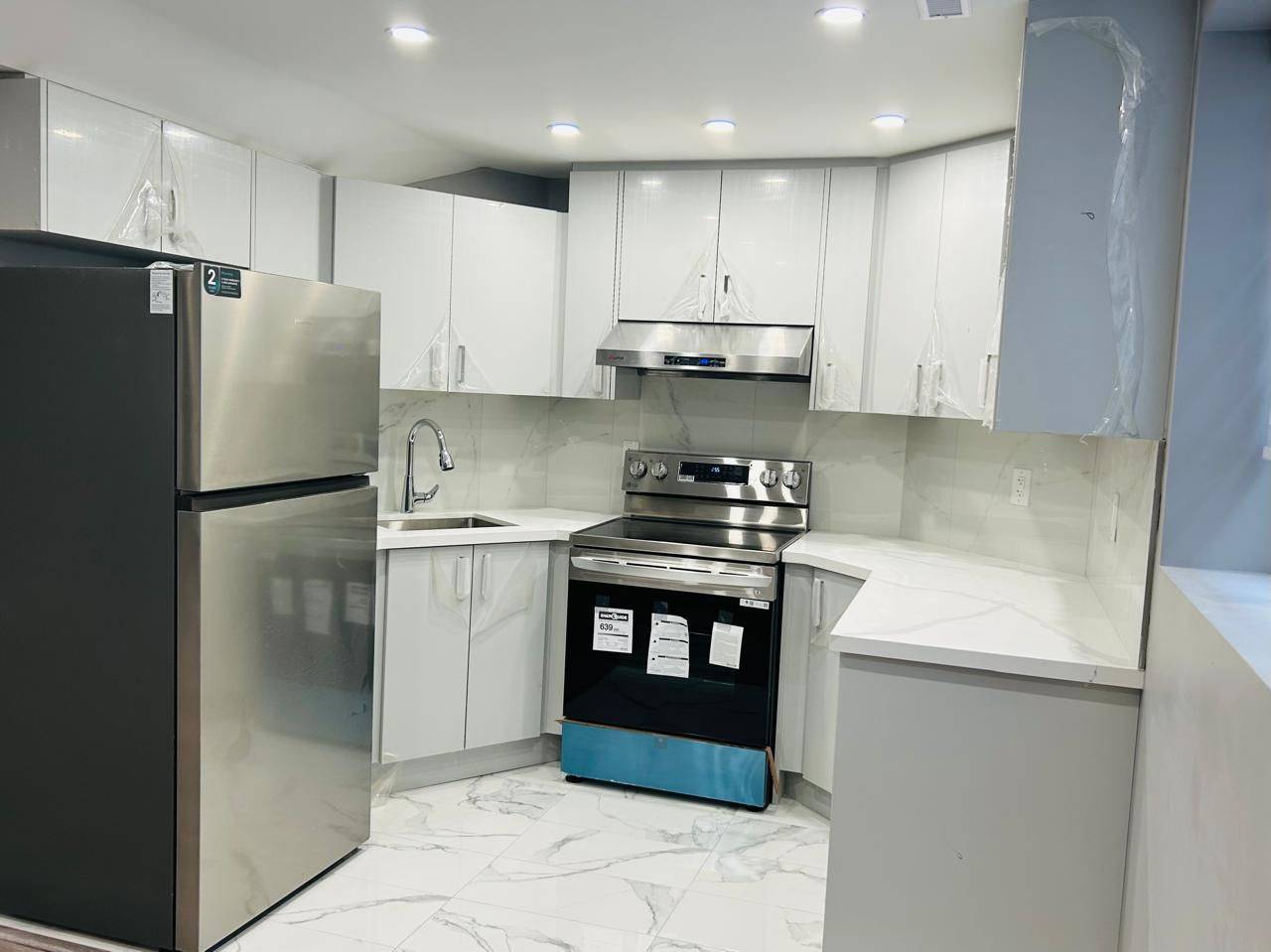 Innisfil, ON L9S 1T9,1120 Leslie DR