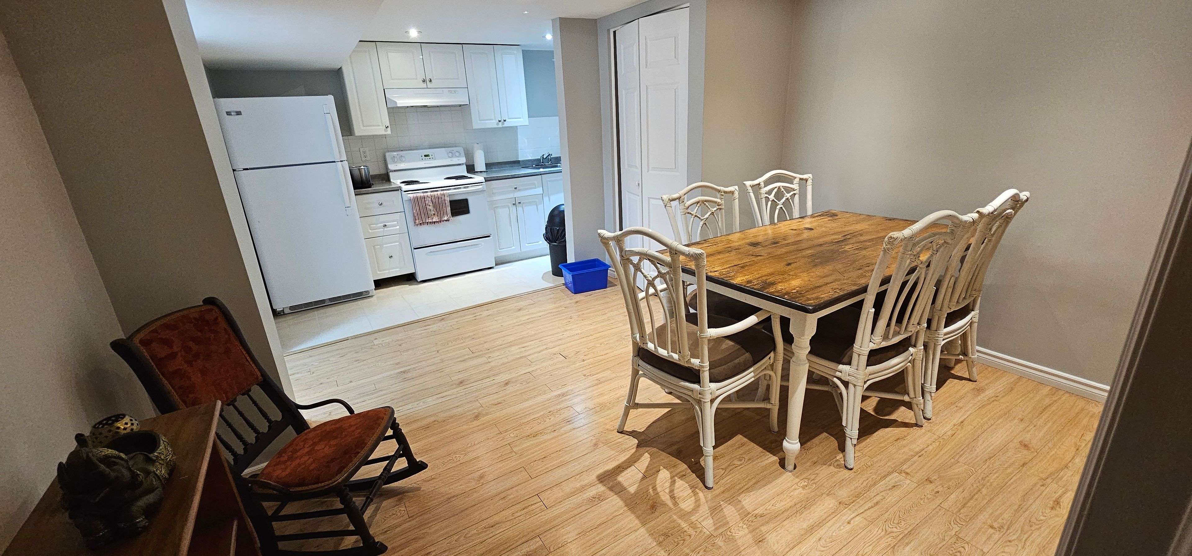 Richmond Hill, ON L4C 5B2,41 Merrylynn DR #Bsmt