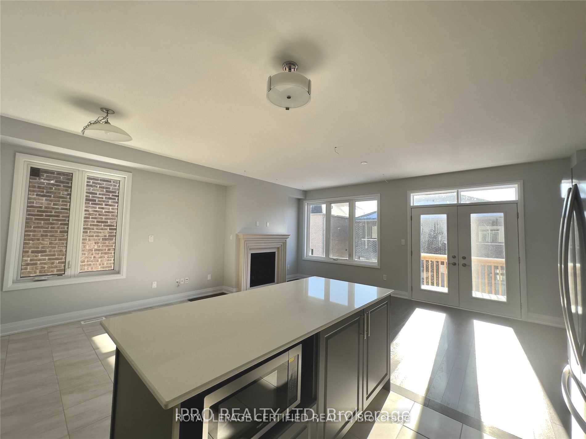 Springwater, ON L9X 2C8,30 Periwinkle RD W