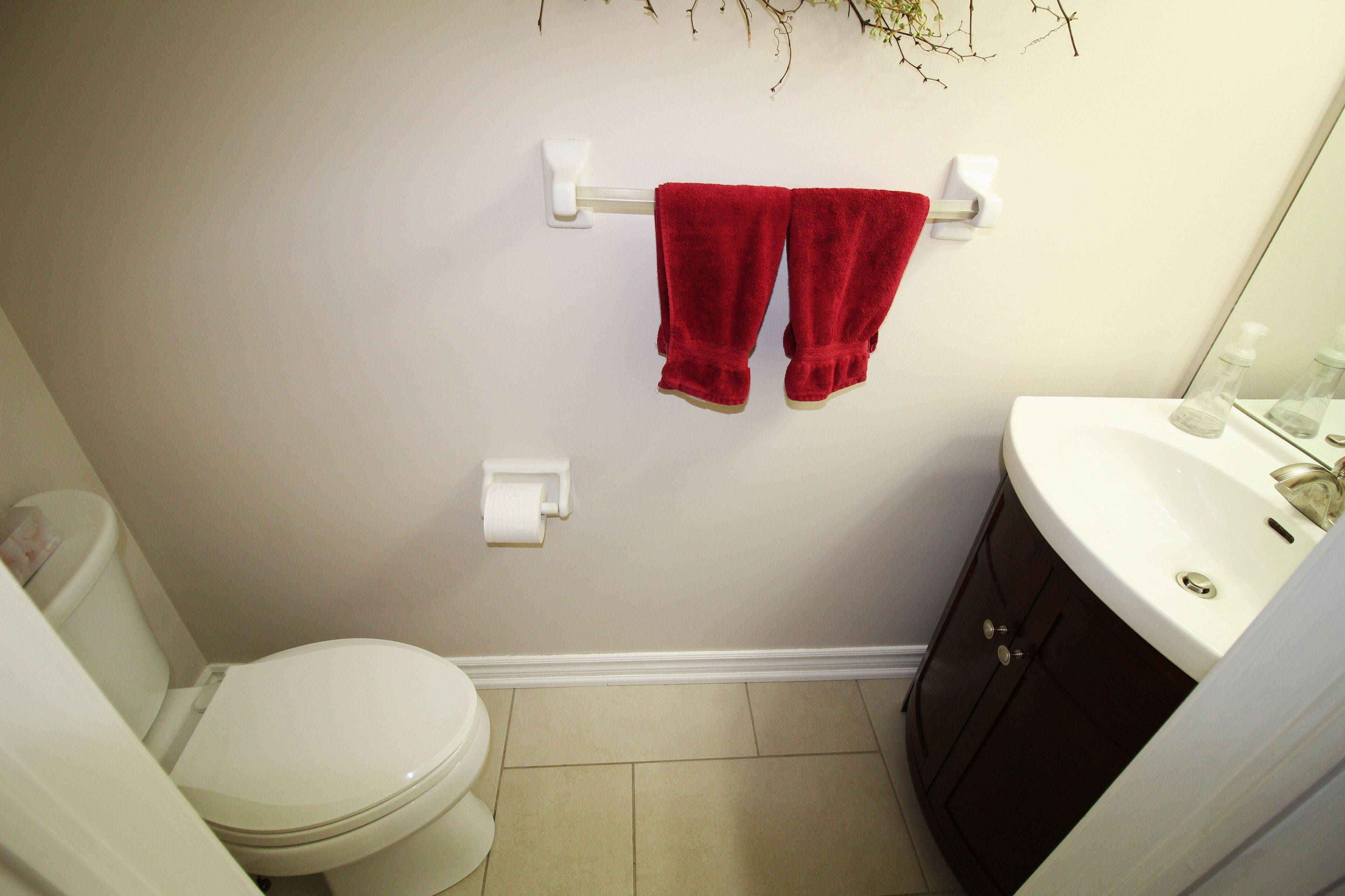 Barrie, ON L4N 7E9,37 Falling Brook DR