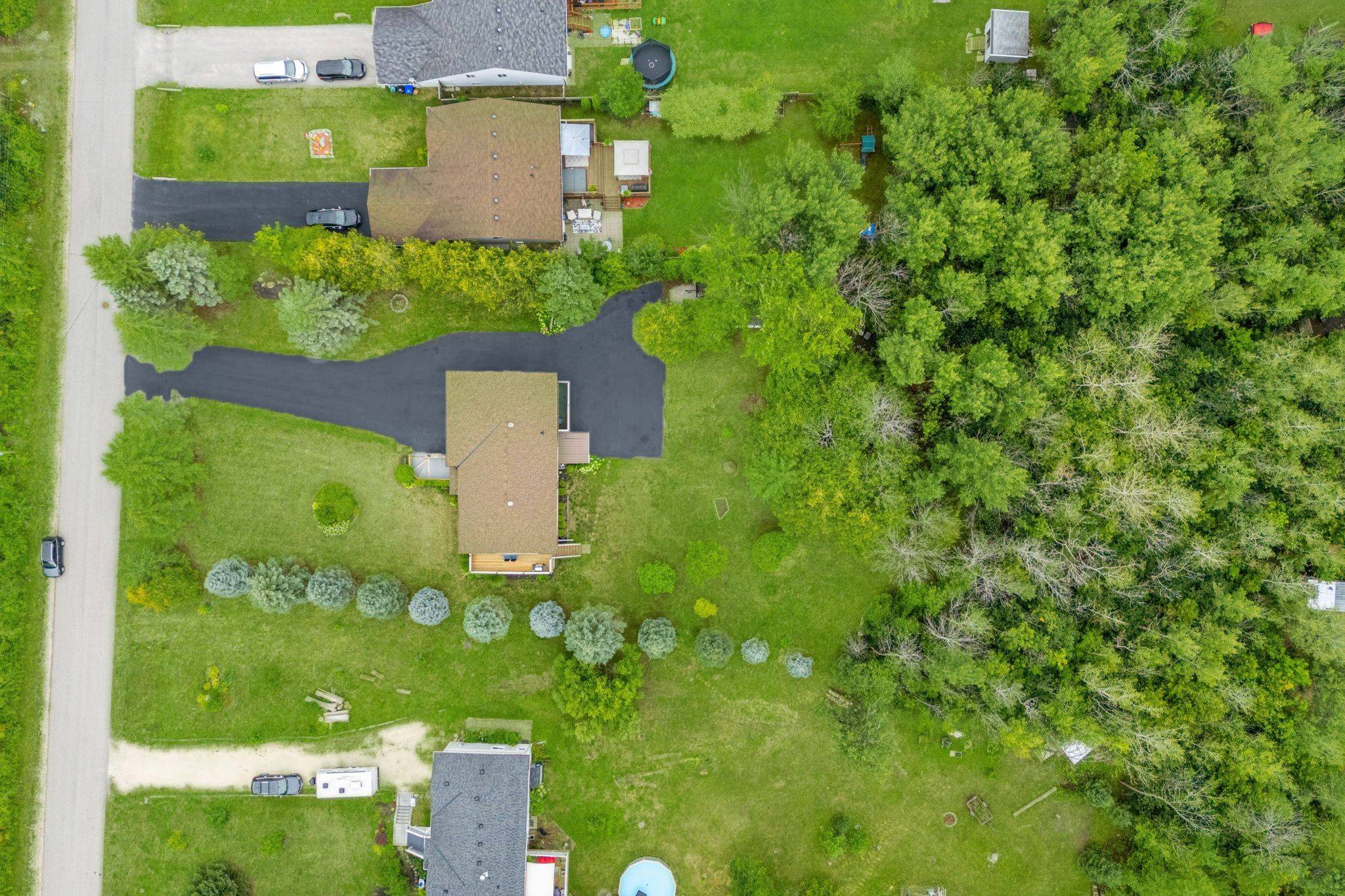 Wasaga Beach, ON L9Z 2X9,69 George AVE