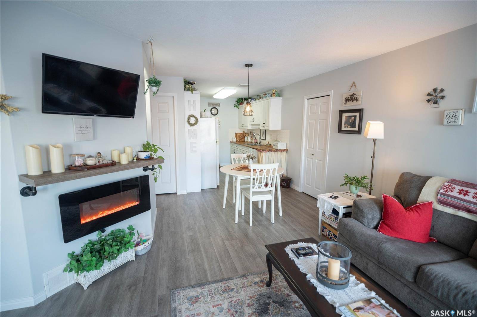 Saskatoon, SK S7N 1N3,141 105th STREET W #102F