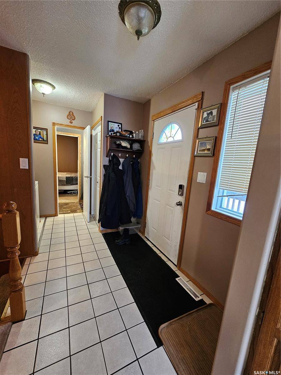 Unity, SK S0K 4L0,380 3rd STREET W