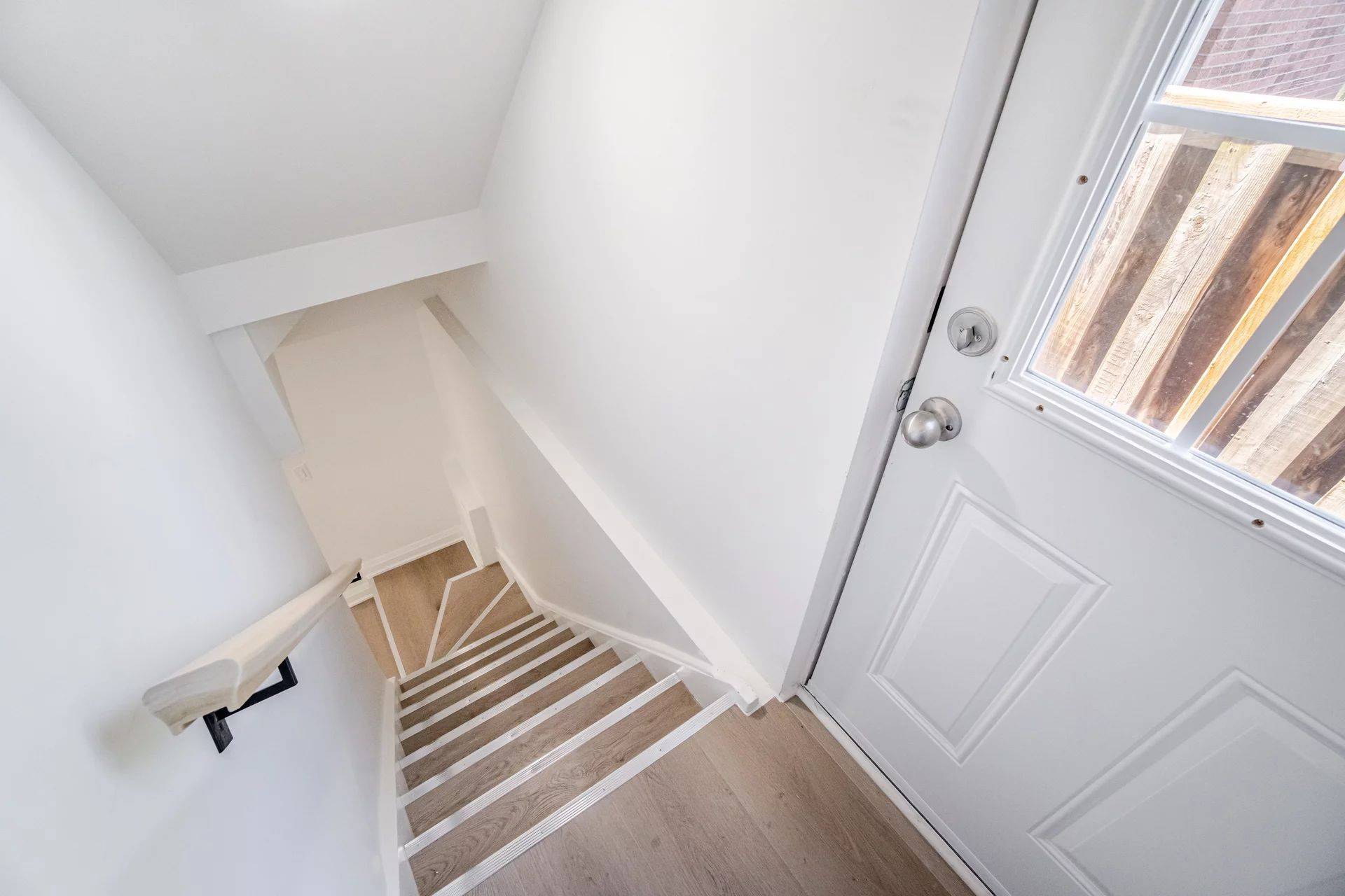 Mississauga, ON L5N 3C2,6272 Kindree CIR #lower