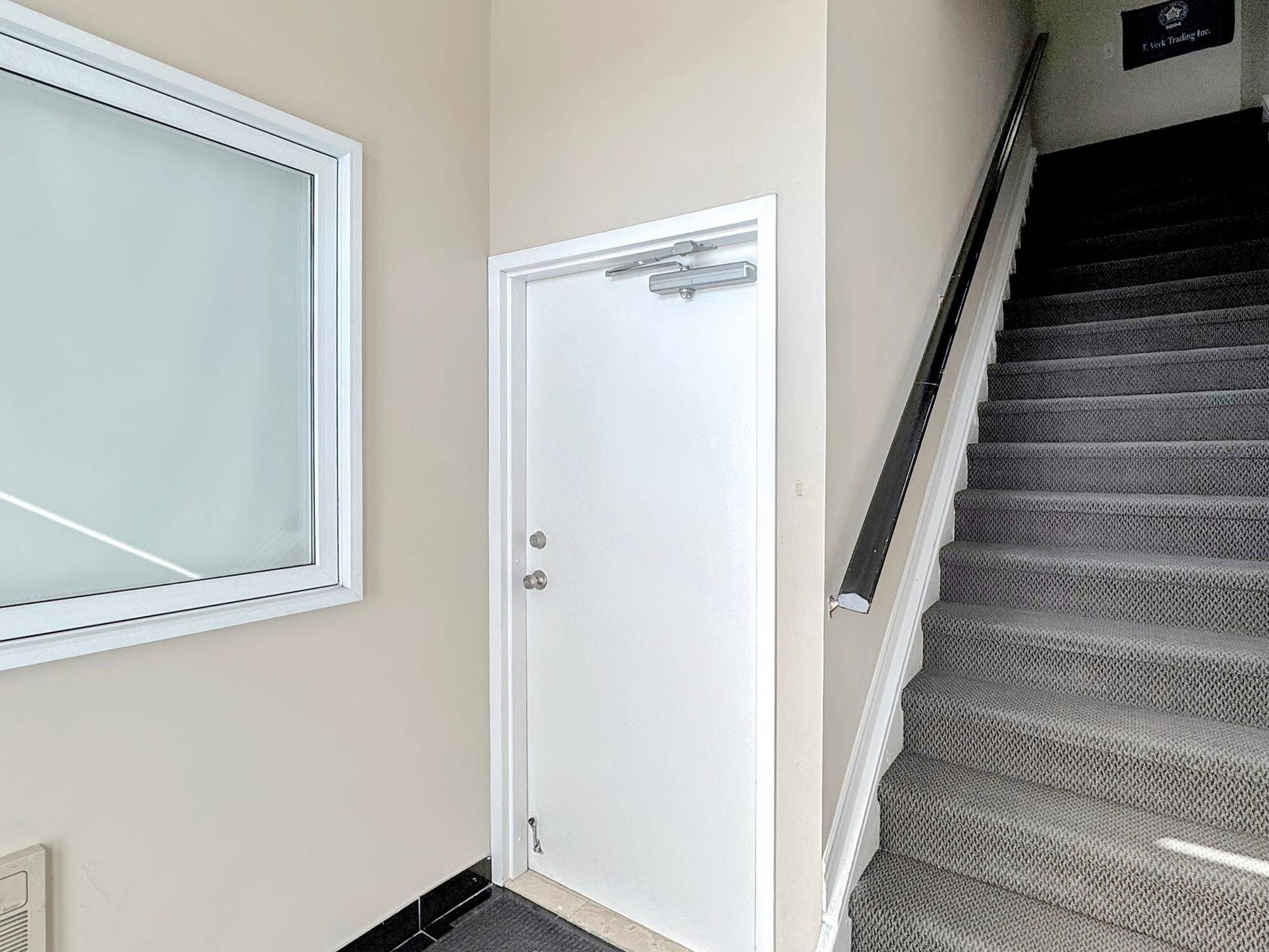 Toronto W05, ON M3K 2A7,951 Wilson AVE #21L