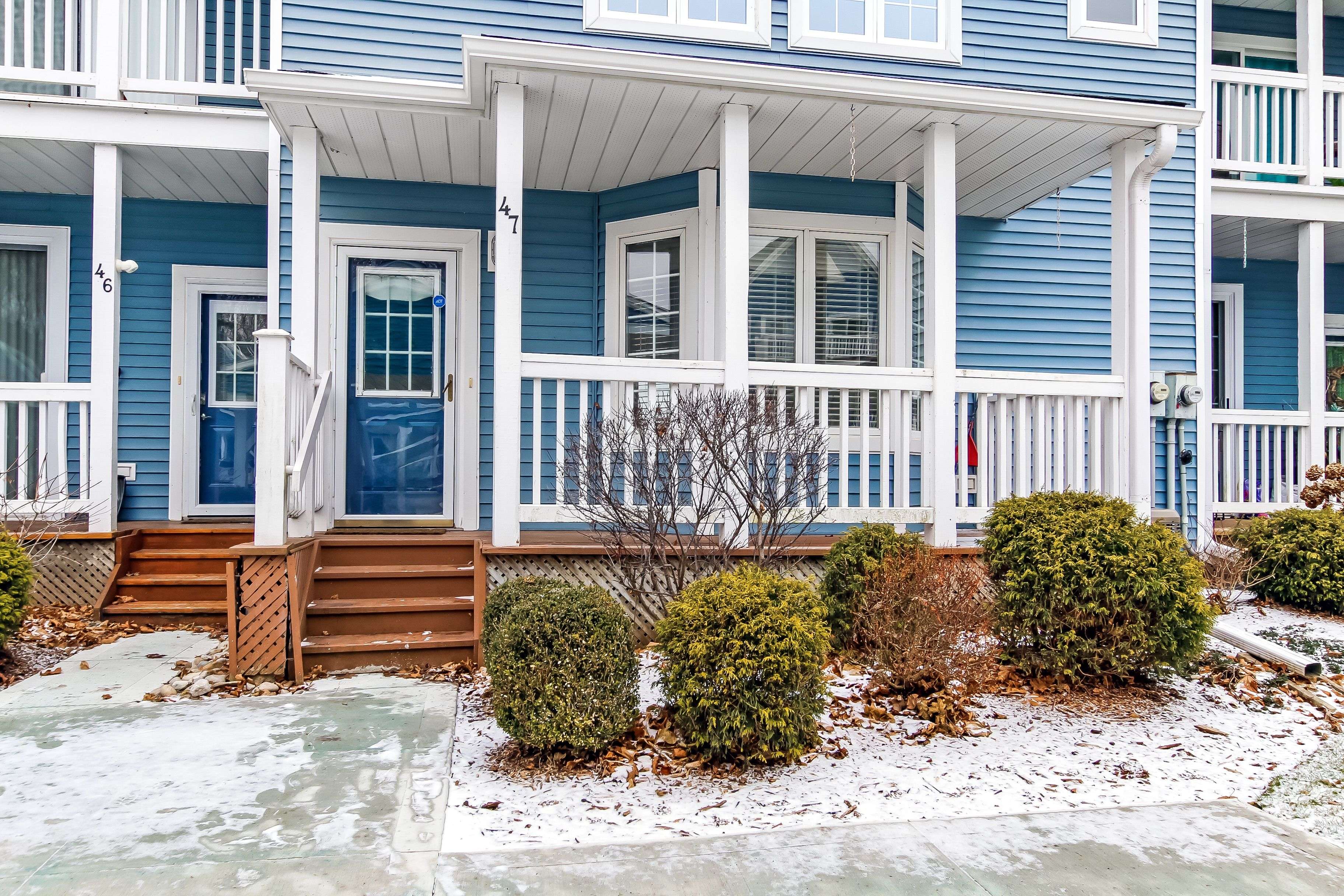 Central Elgin, ON N5L 1G1,374 Front ST #47