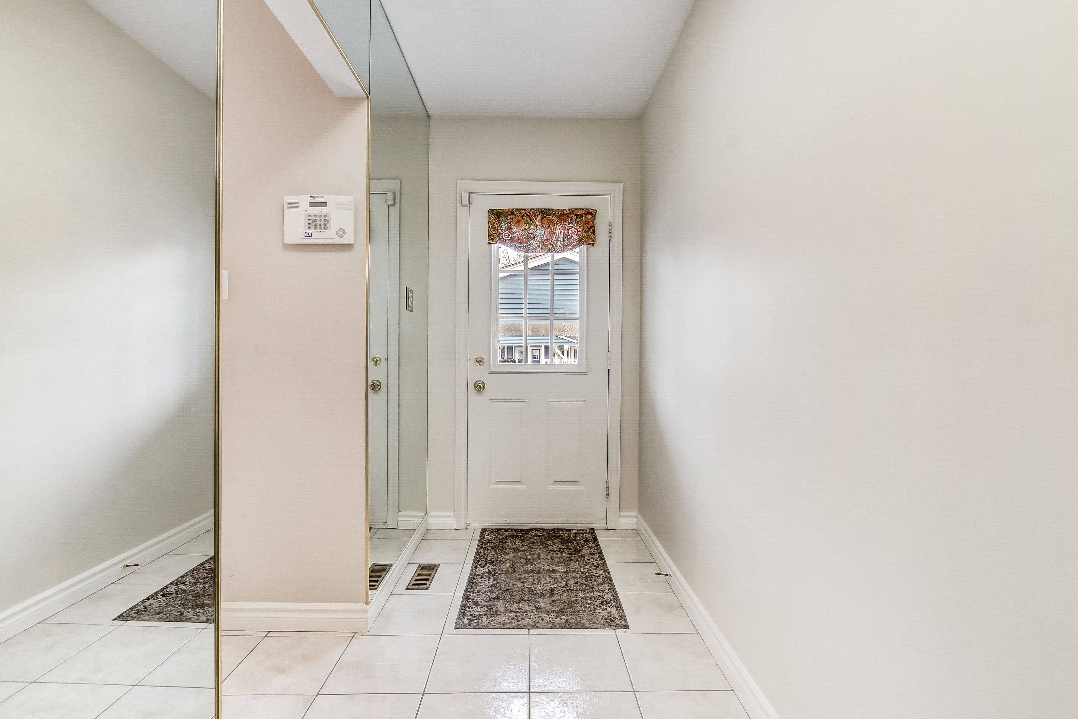 Central Elgin, ON N5L 1G1,374 Front ST #47