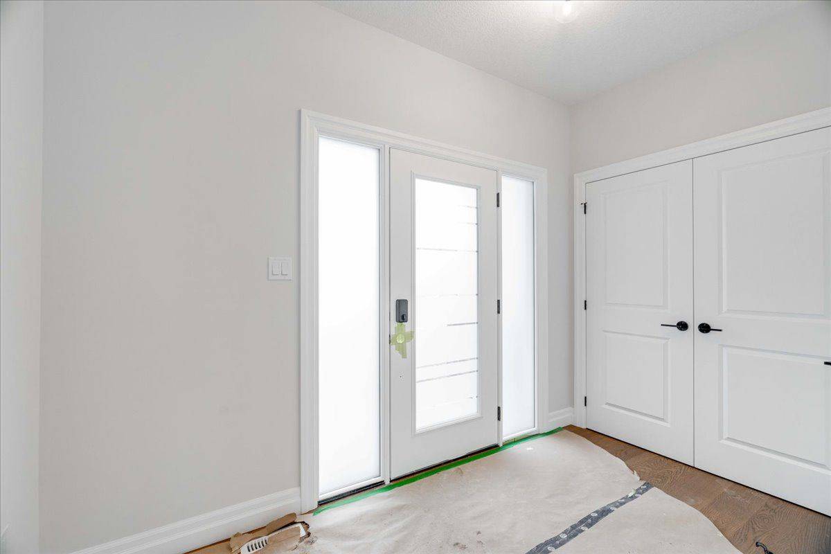 London South, ON N6L 0E2,4334 LISMER LN