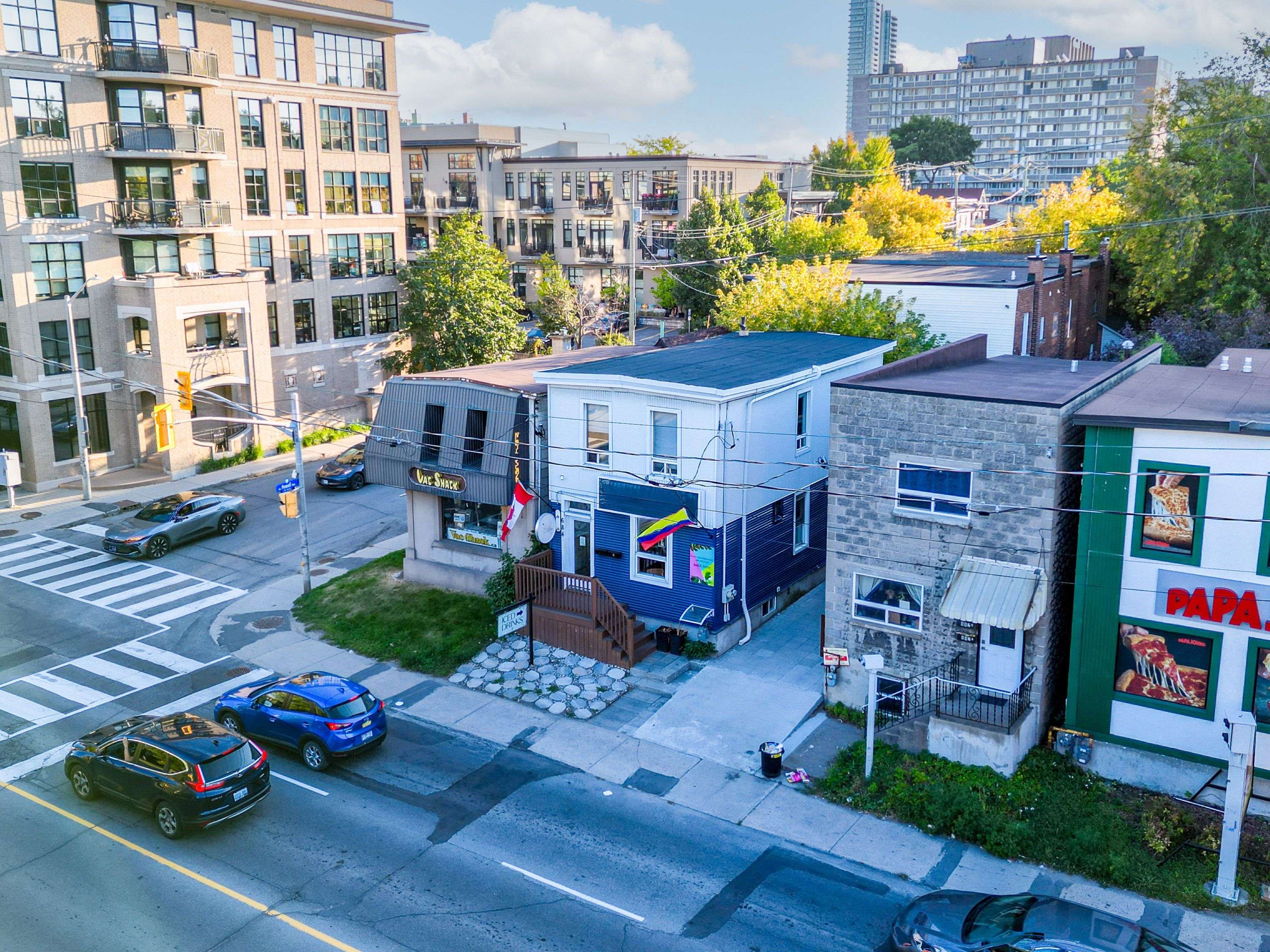 Dows Lake - Civic Hospital And Area, ON K1S 4E9,684 BRONSON AVE #A&B