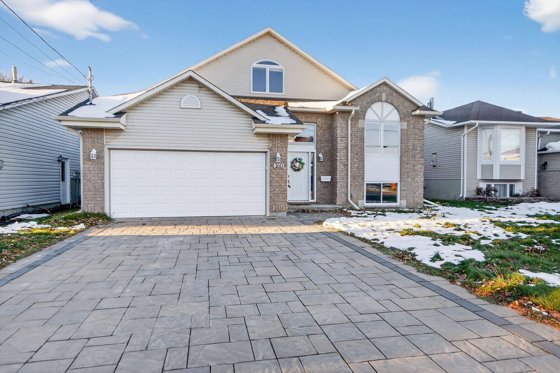 Carleton Place, ON K7C 4P3,160 Patterson CRES