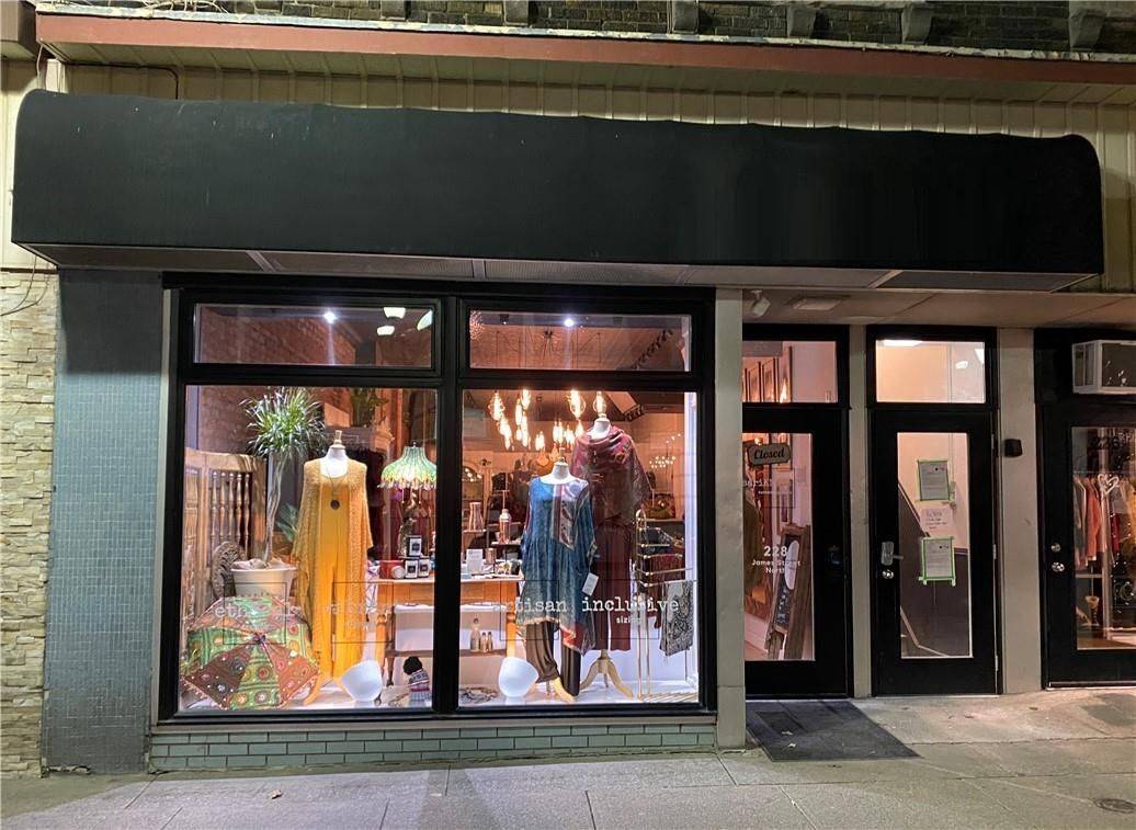 Hamilton, ON L8R 2L3,228 James ST N