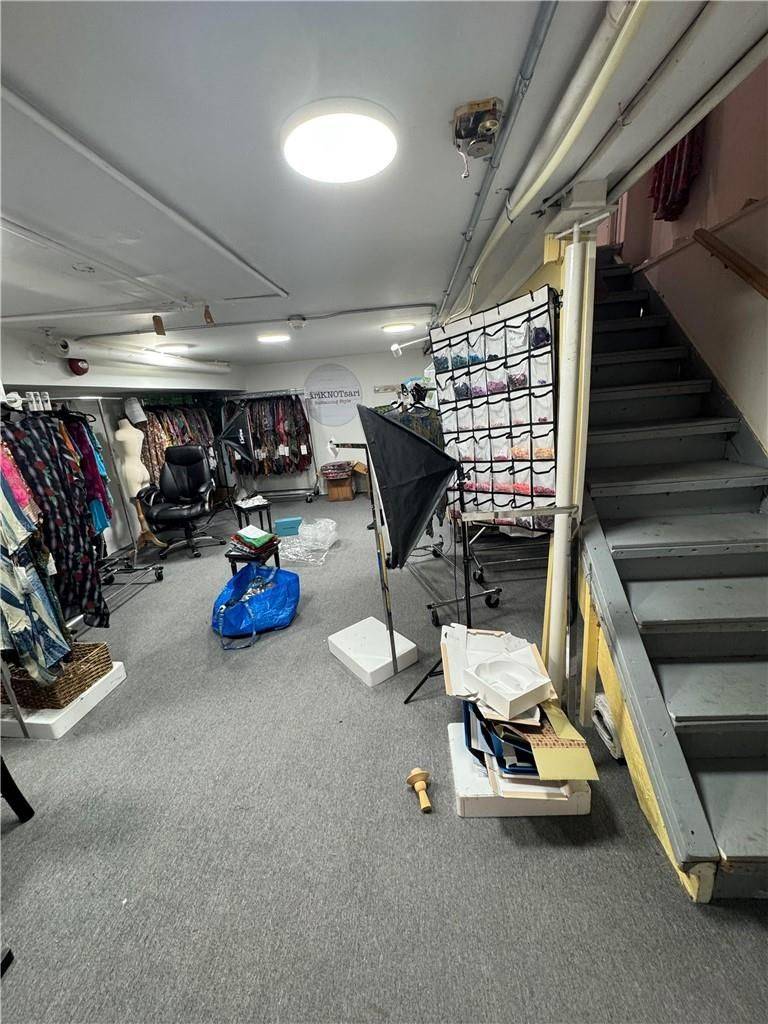 Hamilton, ON L8R 2L3,228 James ST N