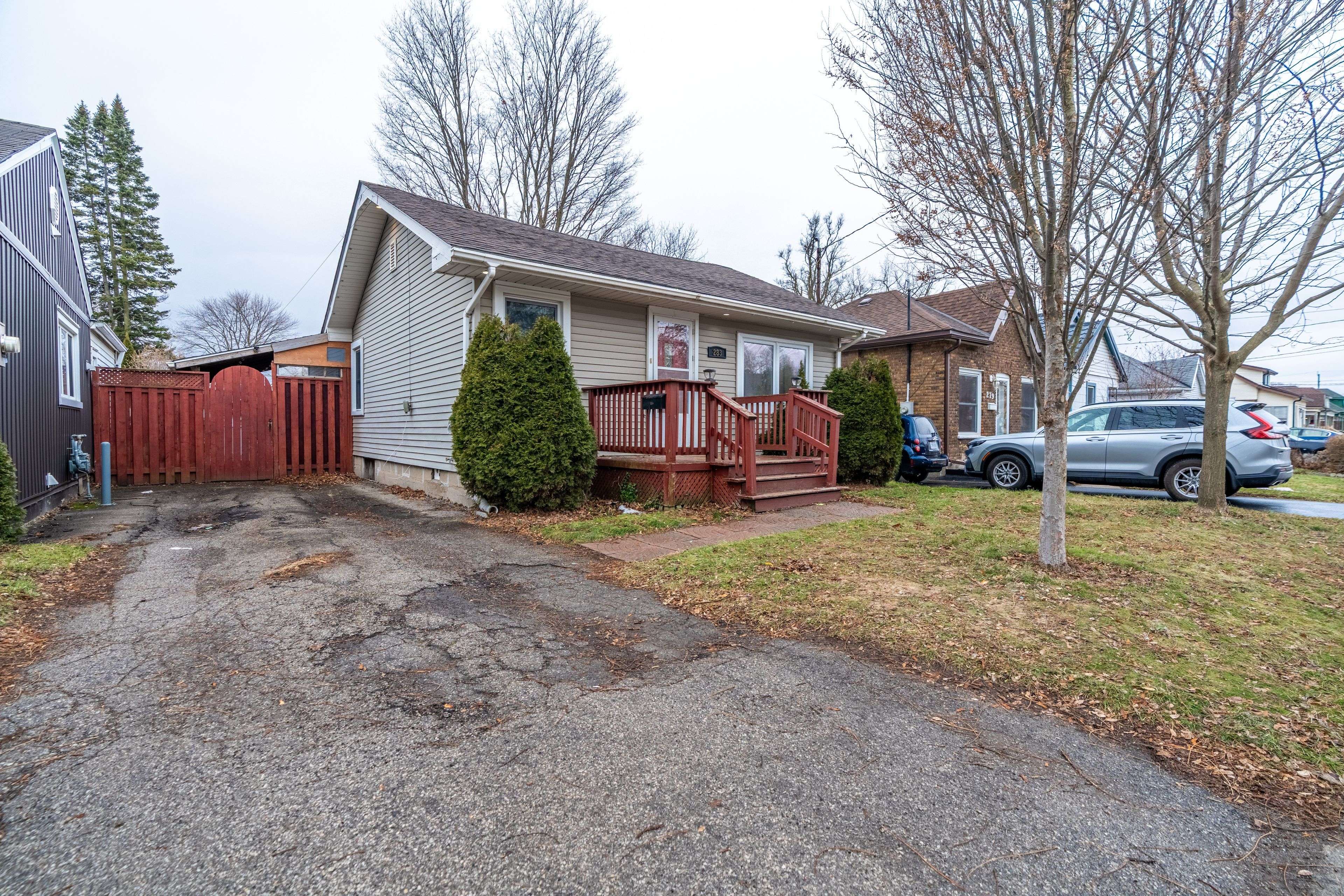 Brantford, ON N3S 4W9,283 Grey ST