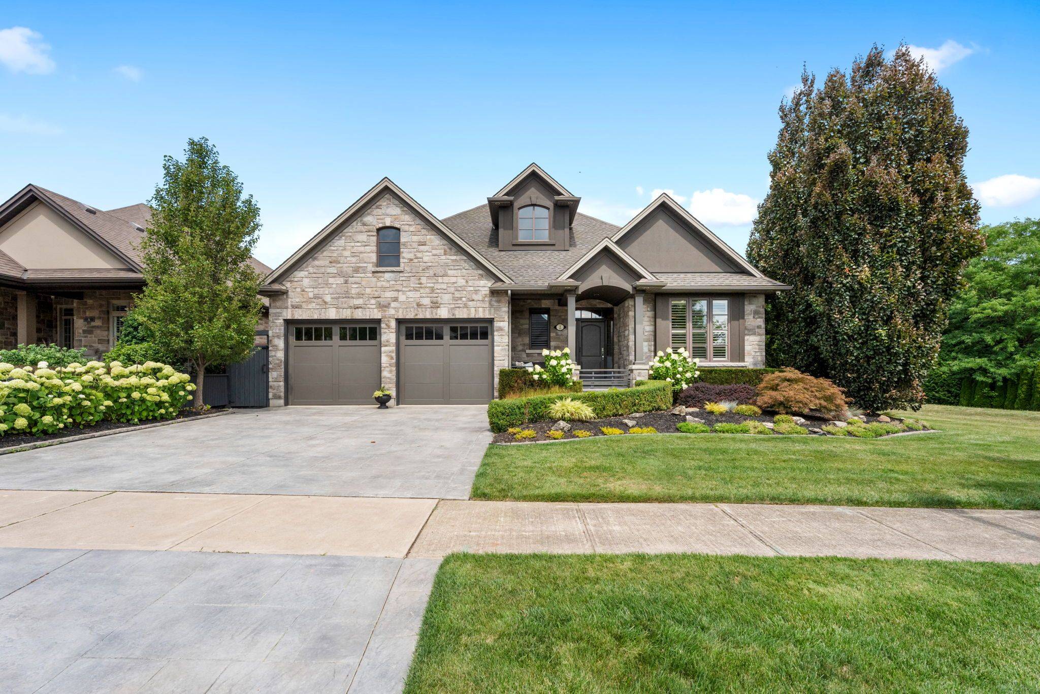 Niagara-on-the-lake, ON L0S 1J0,2 Tulip Tree RD