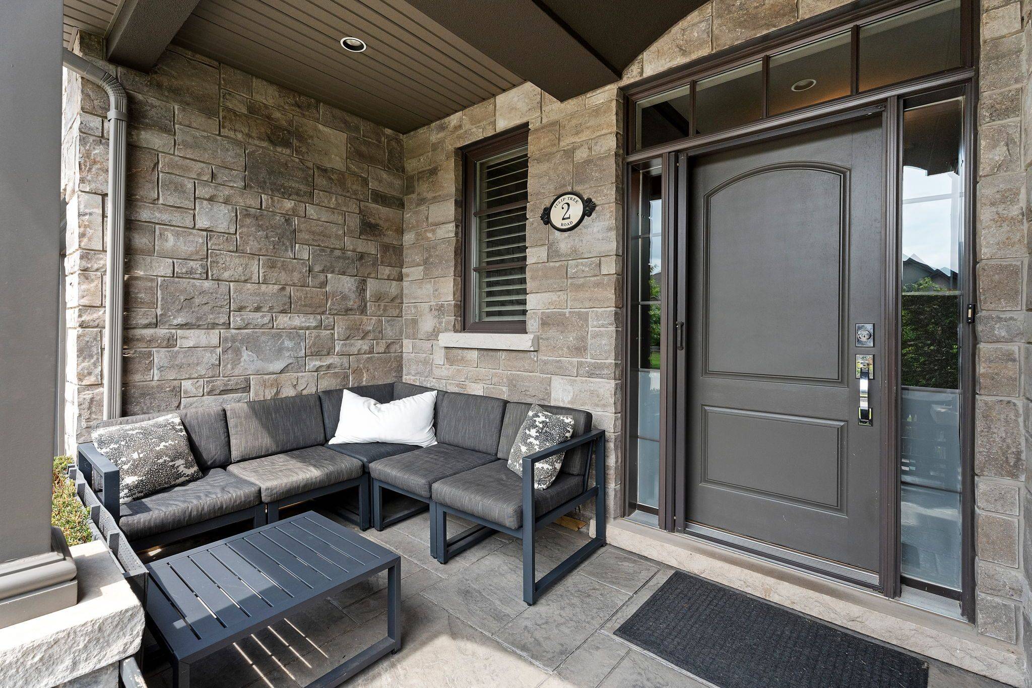 Niagara-on-the-lake, ON L0S 1J0,2 Tulip Tree RD