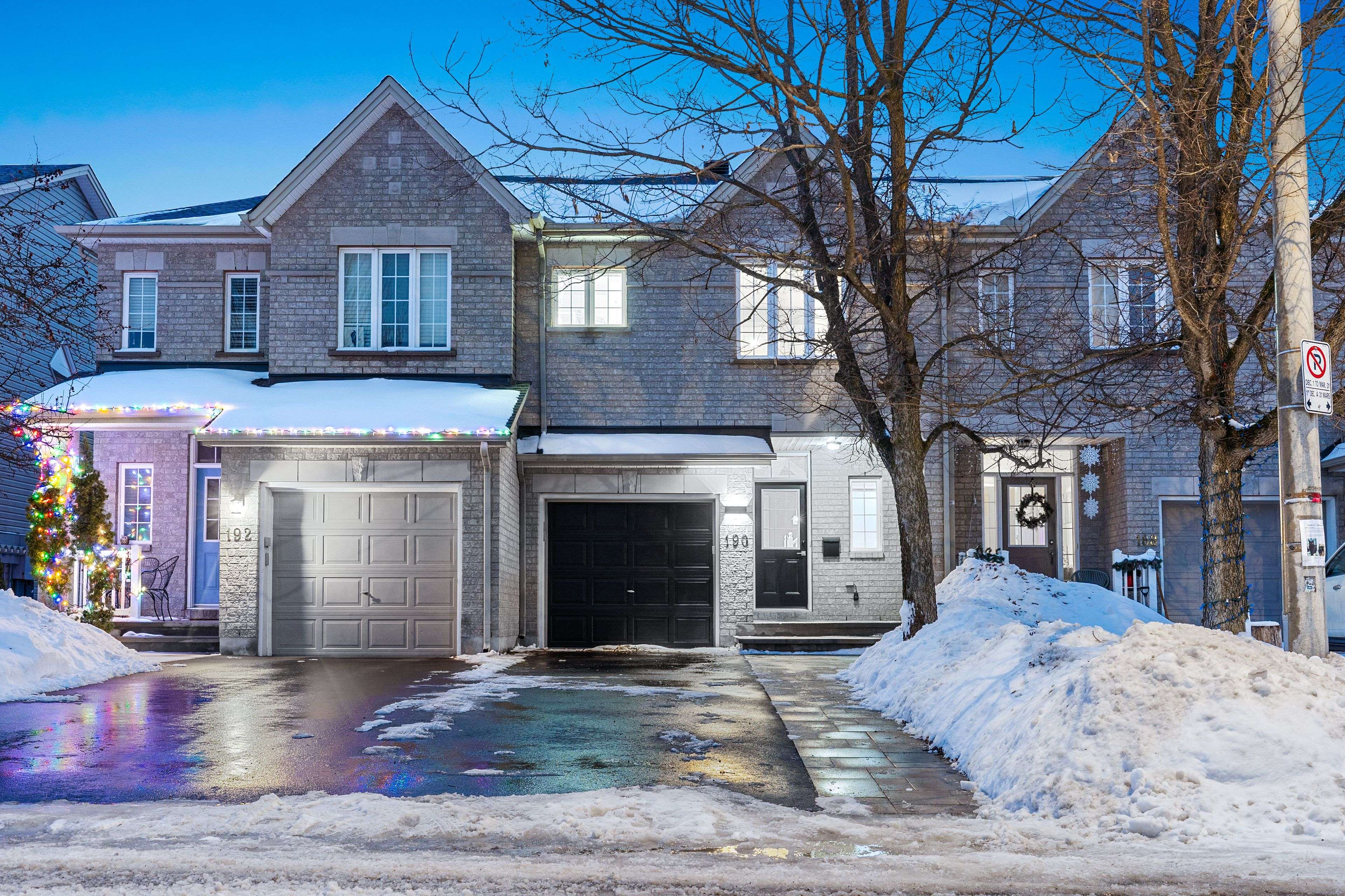 Kanata, ON K2M 0A2,190 Tandalee CRES
