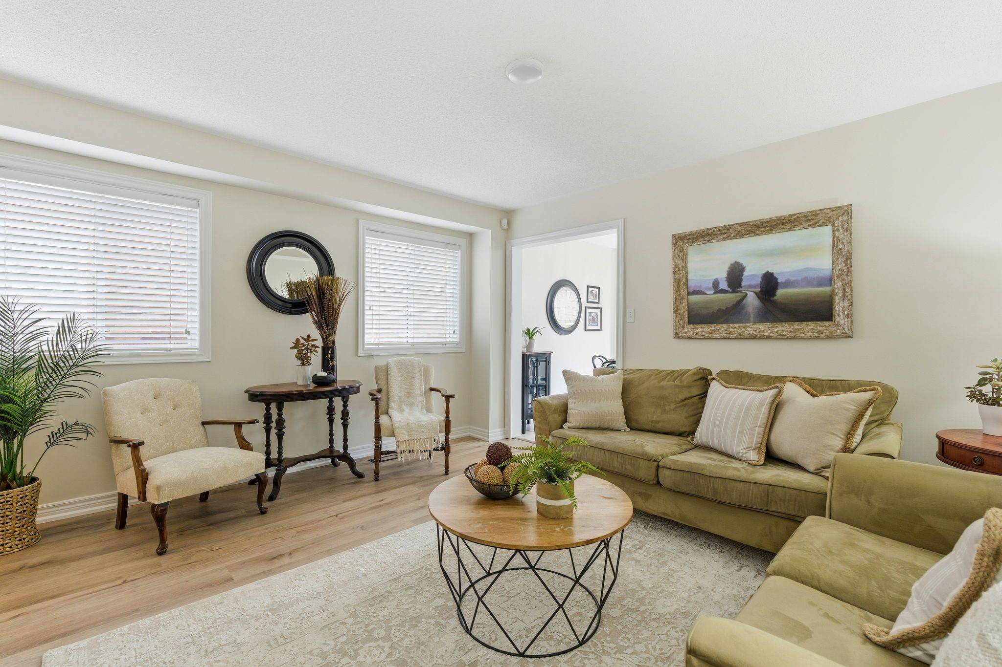 Hamilton, ON L8B 0K8,9 Slater CT