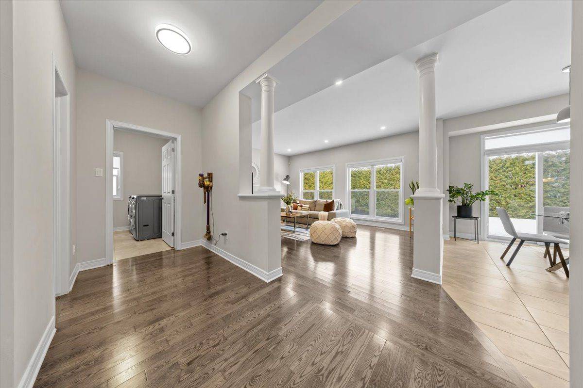 Stittsville - Munster - Richmond, ON K2S 2A3,32 Eliza CRES