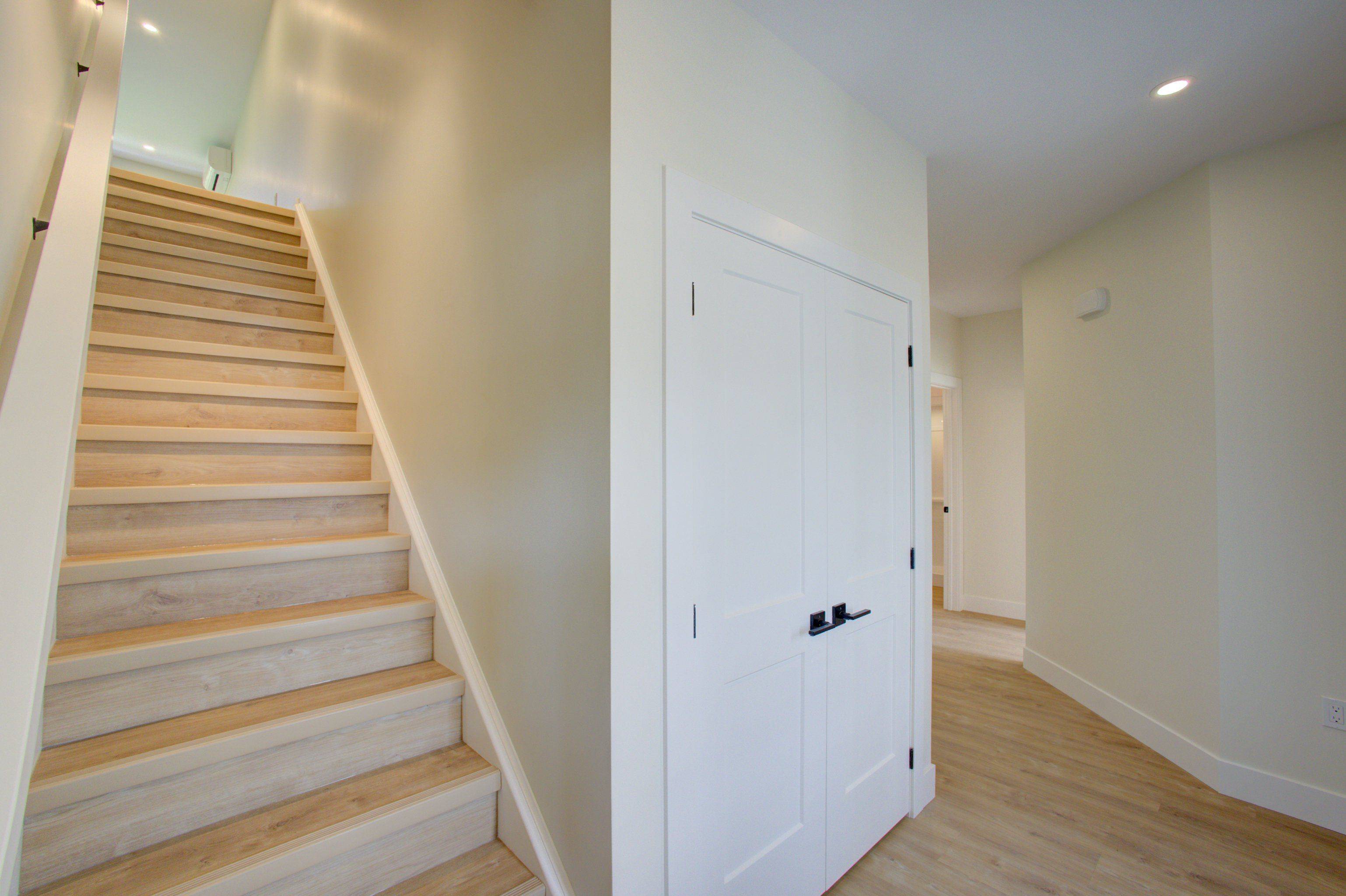 Kincardine, ON N2Z 1G4,1182 Queen ST #66