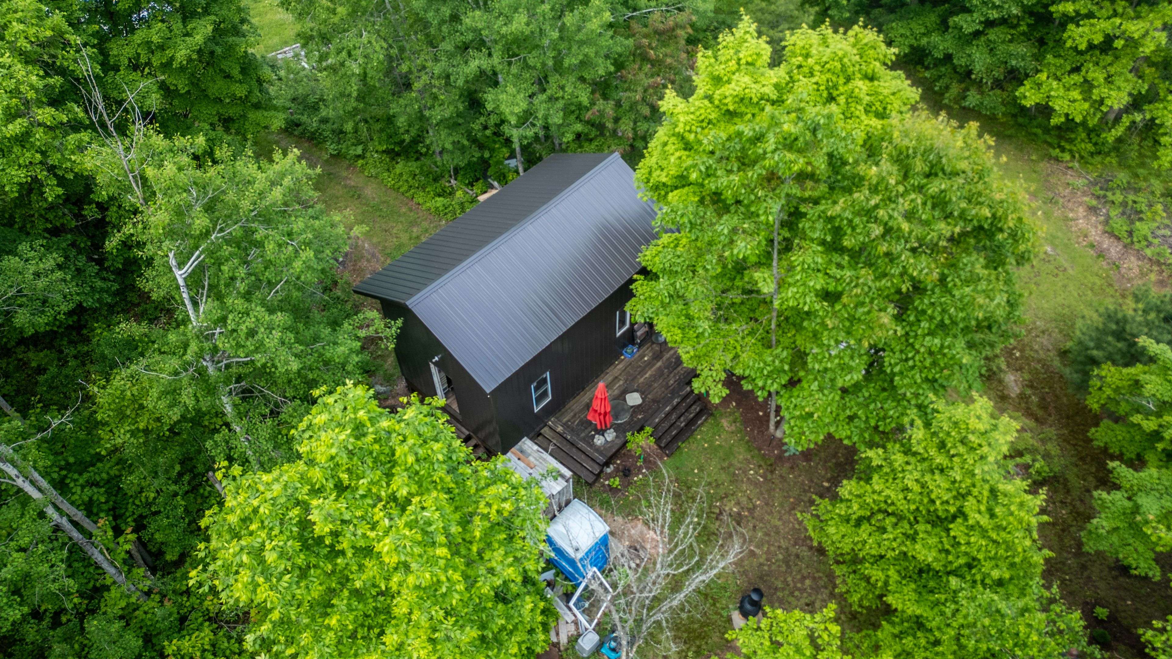 Rideau Lakes, ON K0G 1X0,384 Big Crosby Lake RD