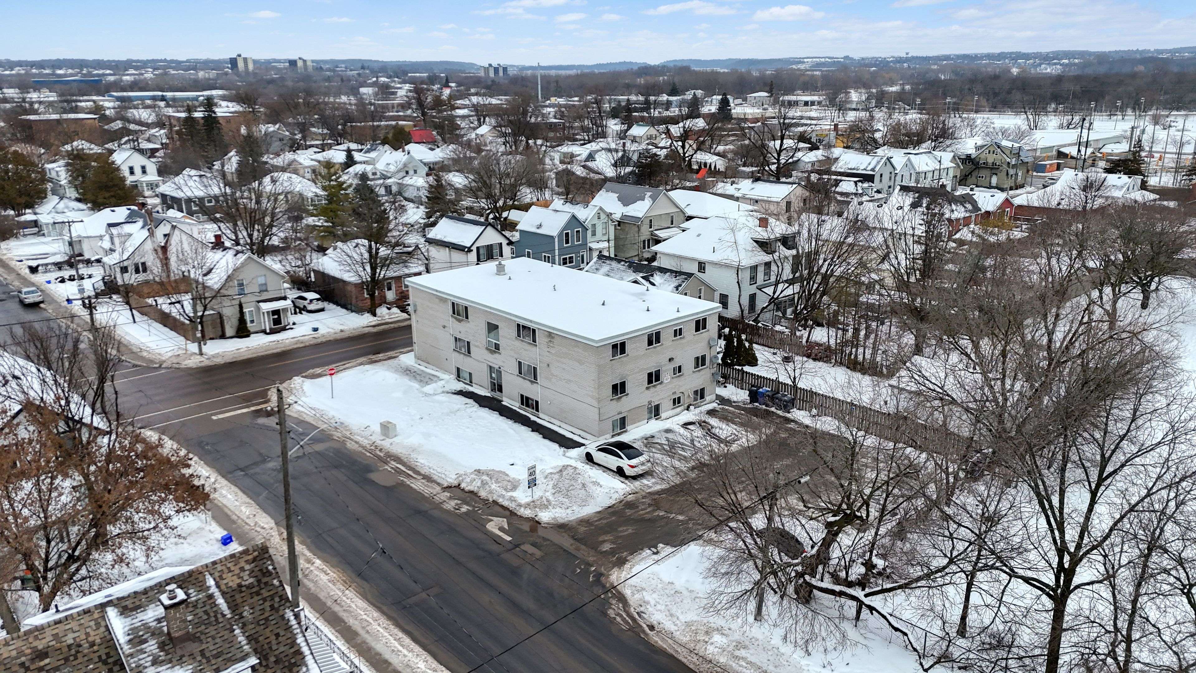 Kingston, ON K7K 2C3,48 Stephen ST