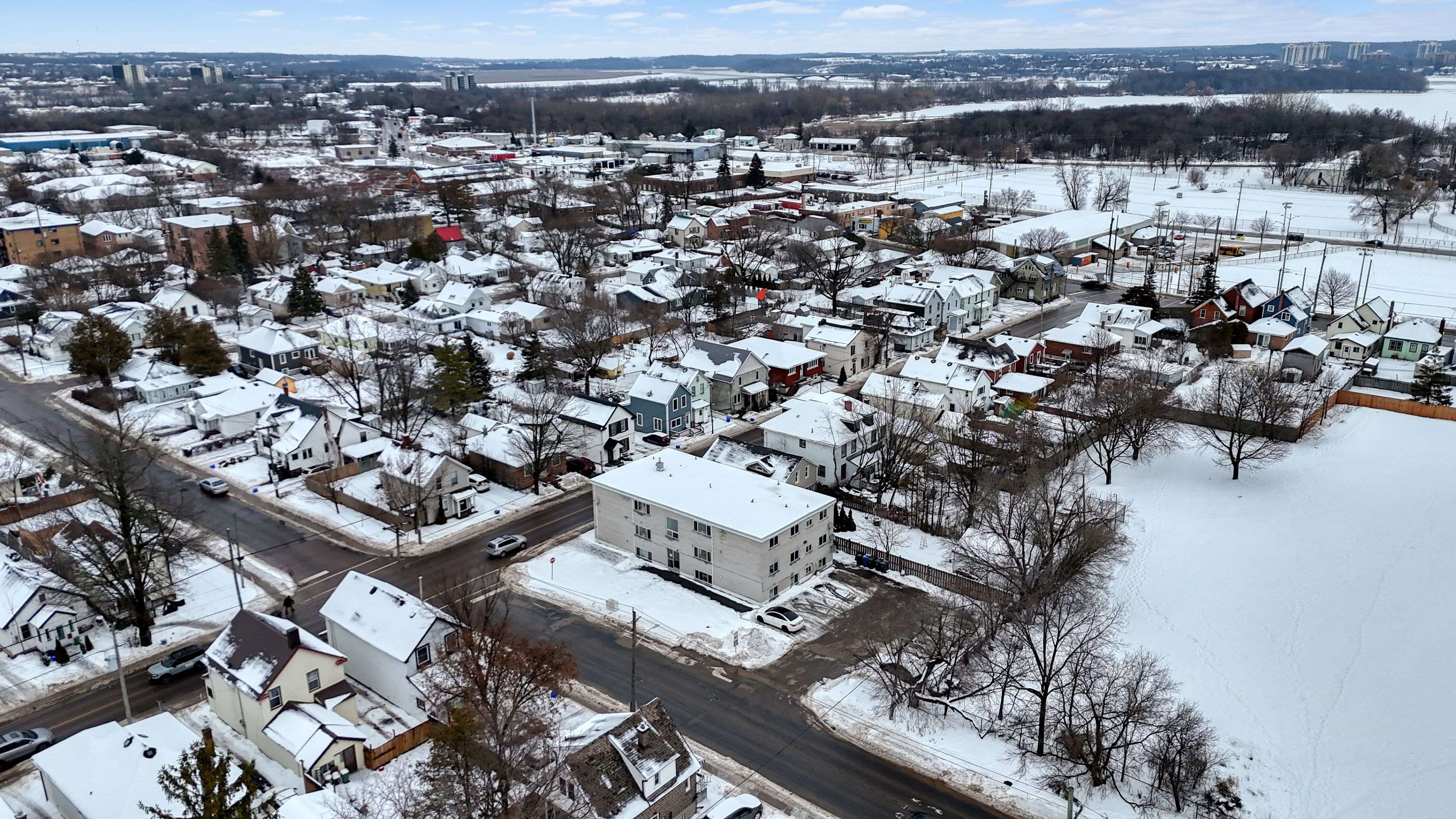 Kingston, ON K7K 2C3,48 Stephen ST