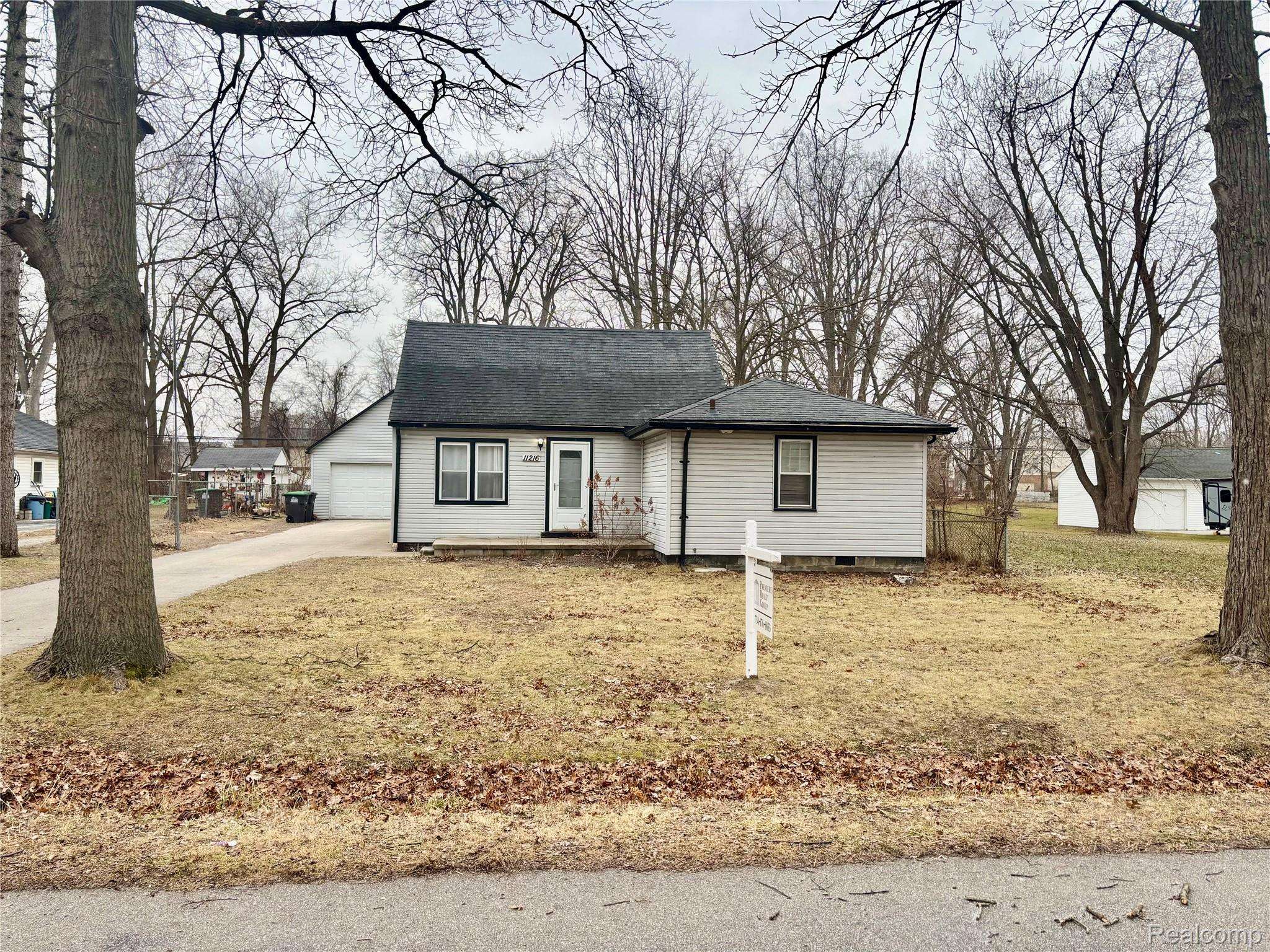 Taylor, MI 48180,11216 Cape Cod ST