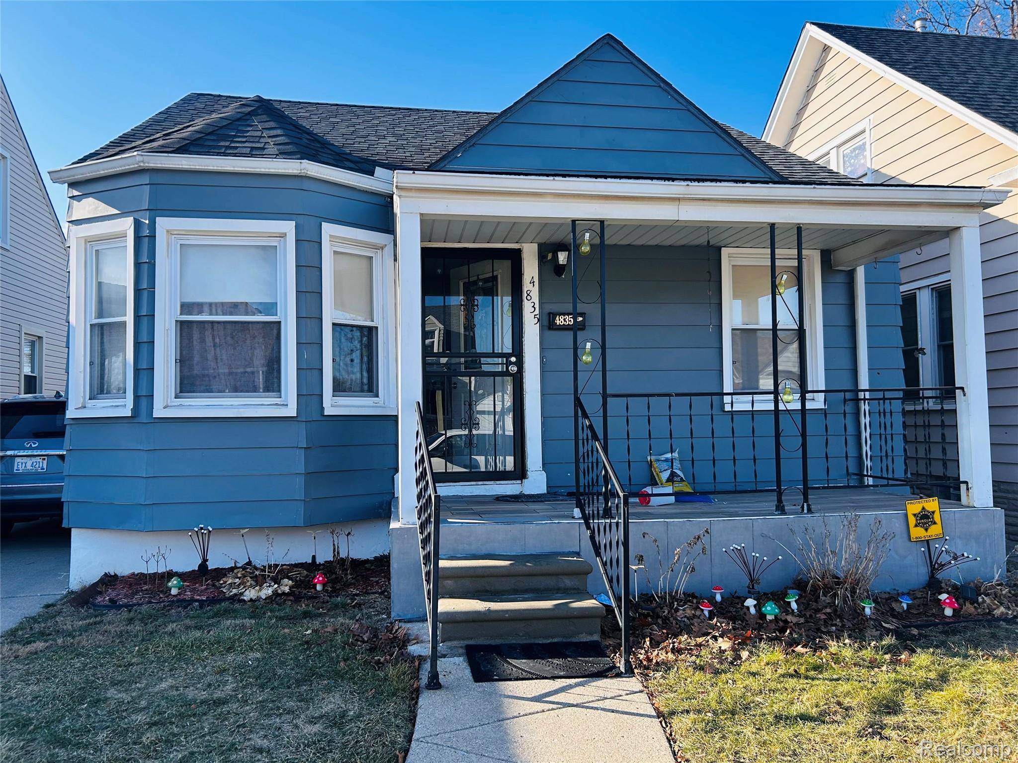 Dearborn, MI 48126,4835 Chovin ST