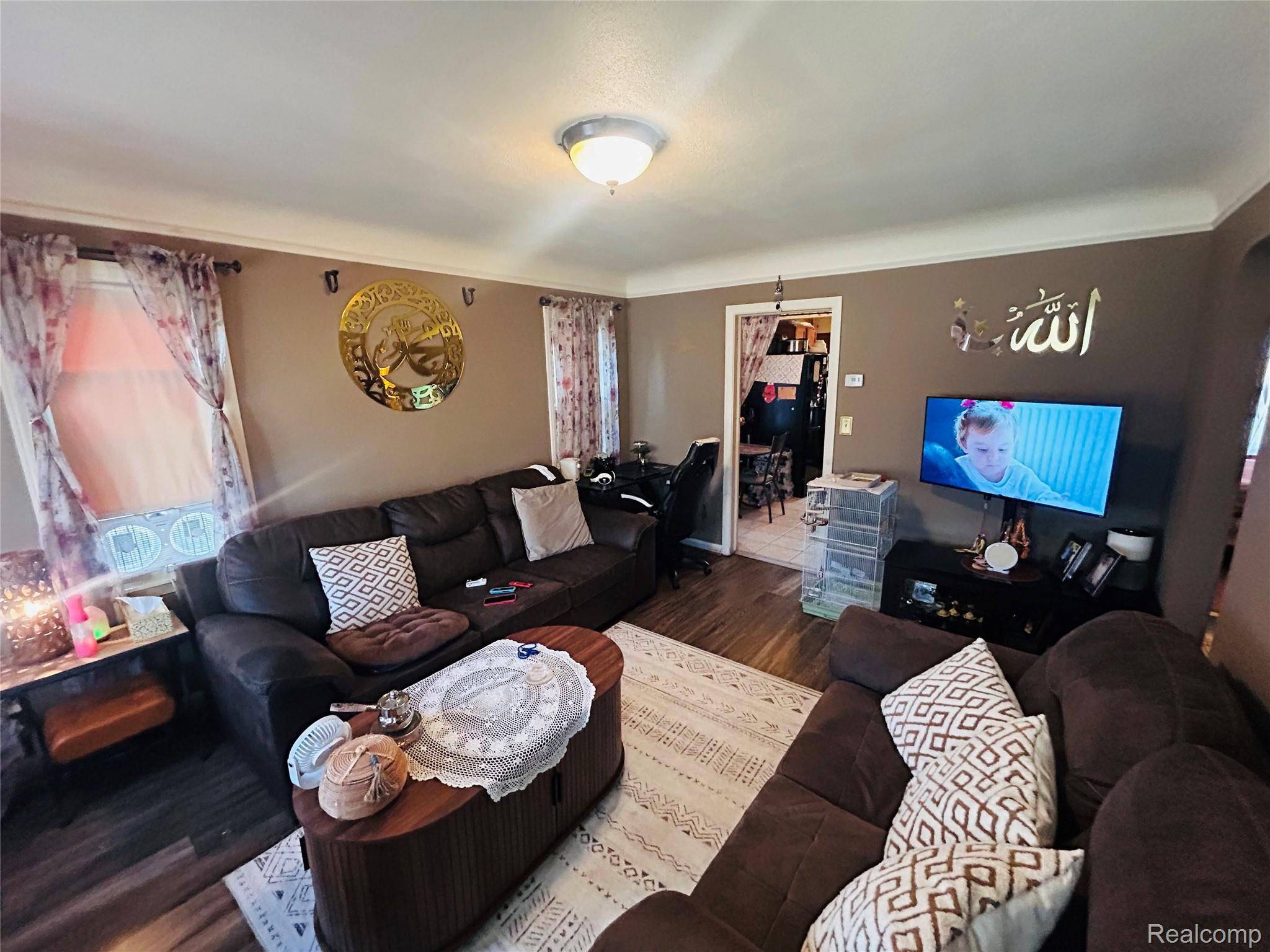 Dearborn, MI 48126,4835 Chovin ST