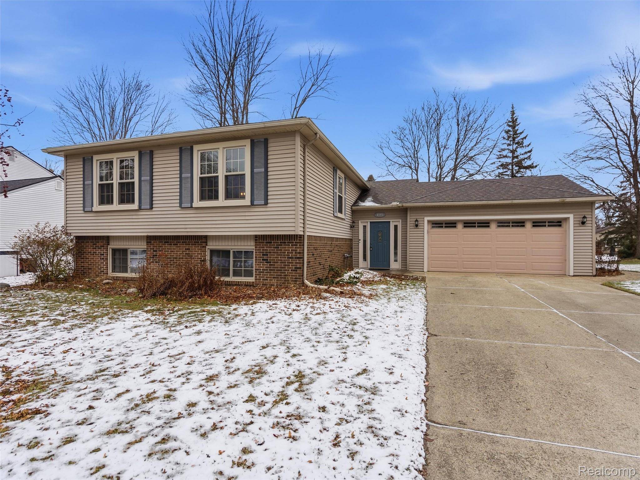 Rochester Hills, MI 48307,1595 Deerhurst LN