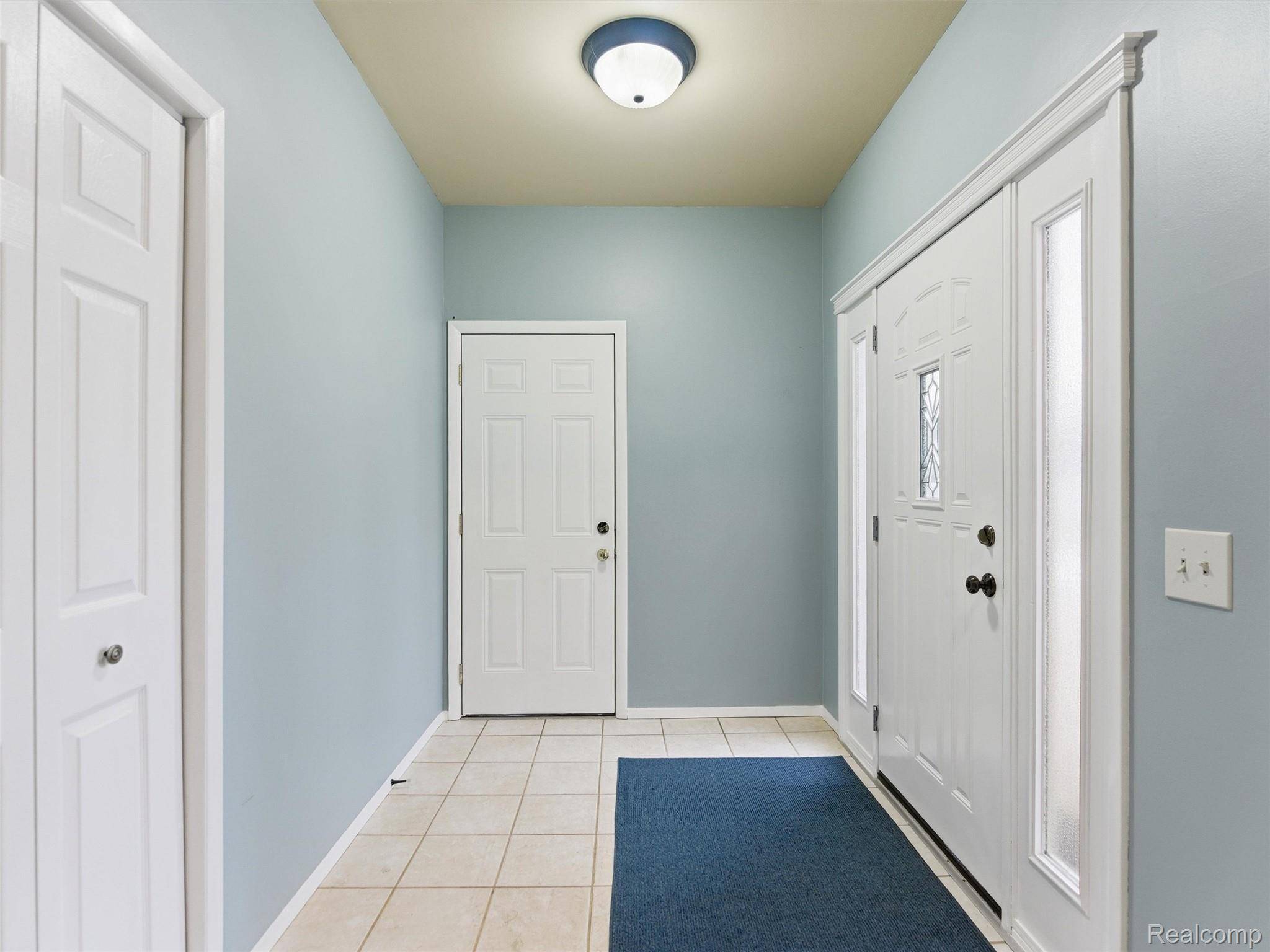 Rochester Hills, MI 48307,1595 Deerhurst LN