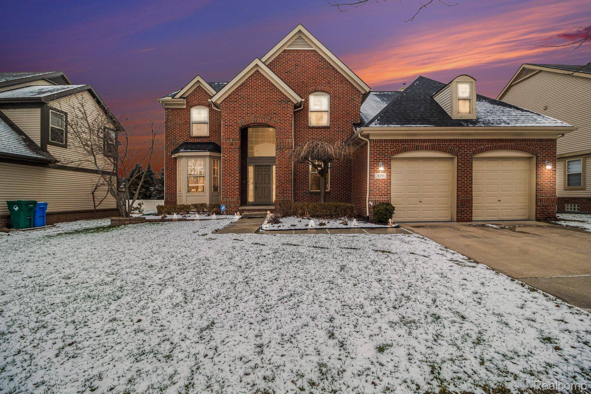 Commerce Twp, MI 48390,829 Grandview DR