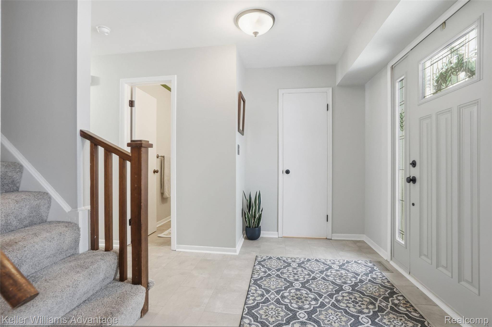 Novi, MI 48375,22846 Gilbar ST