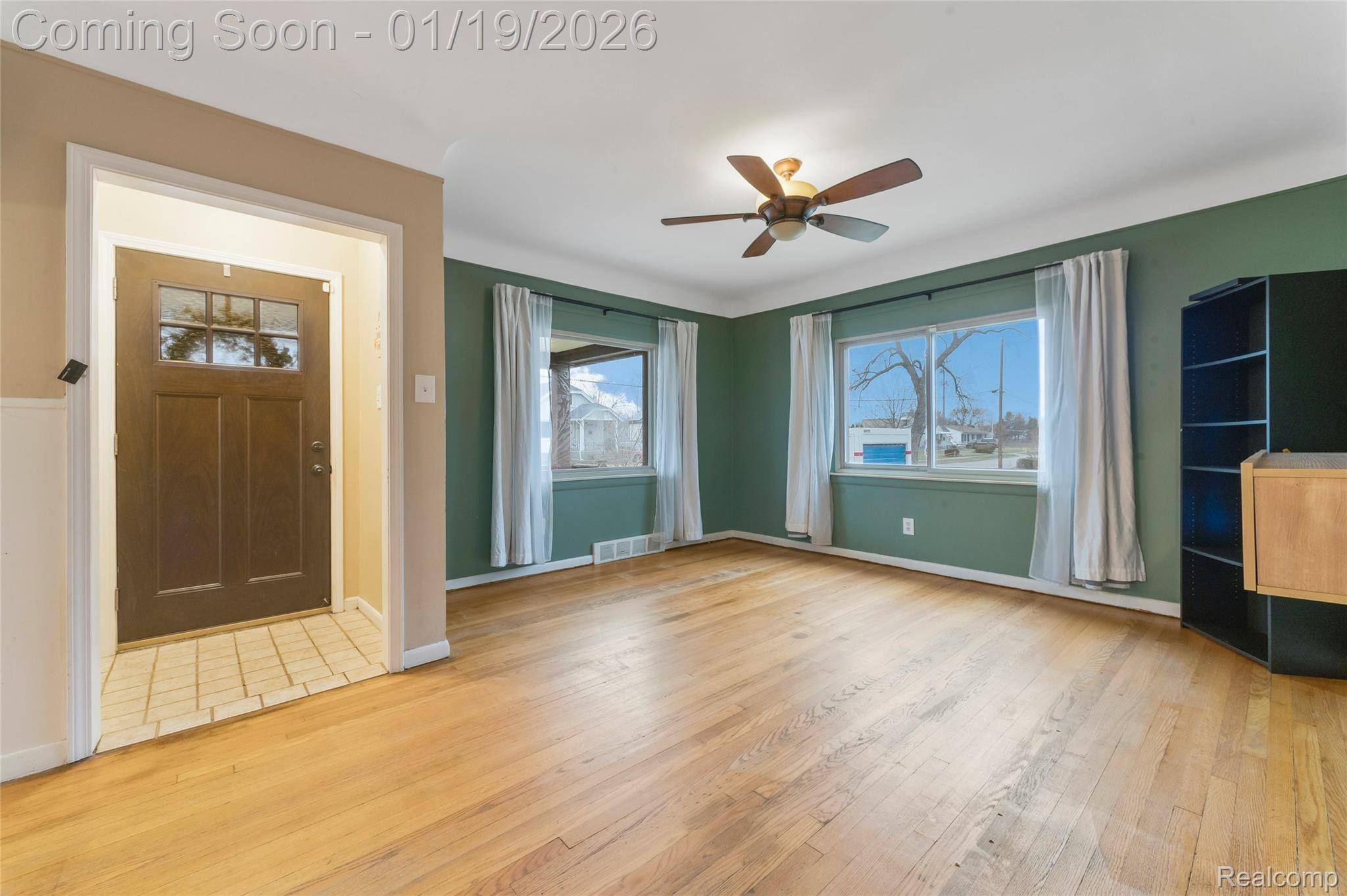 Roseville, MI 48066,26690 Fernwood ST