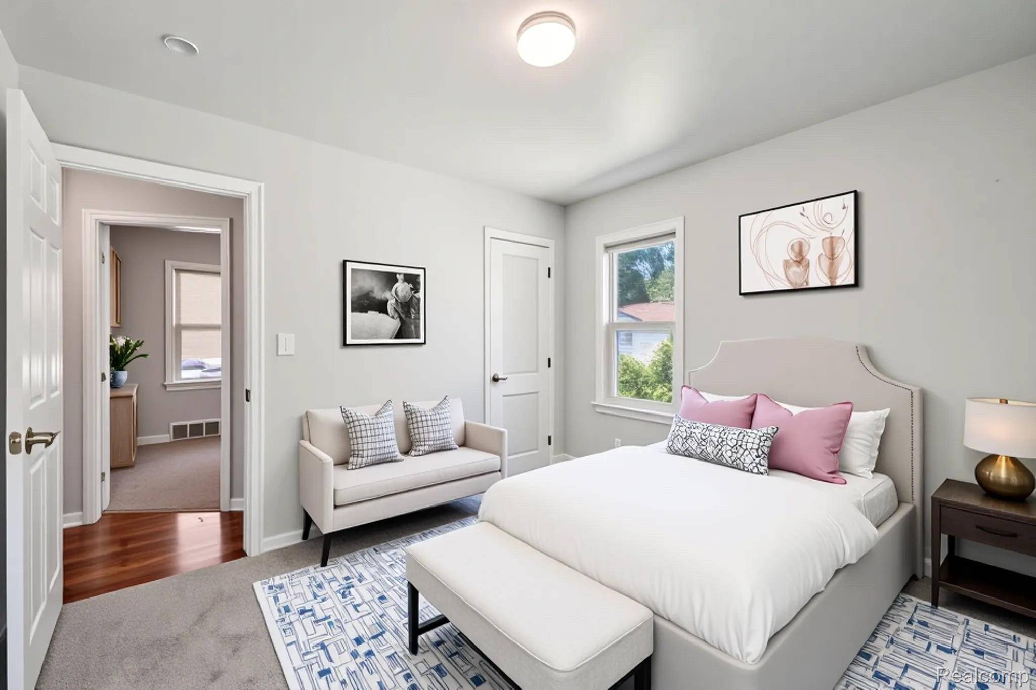 Detroit, MI 48228,9976 Warwick ST