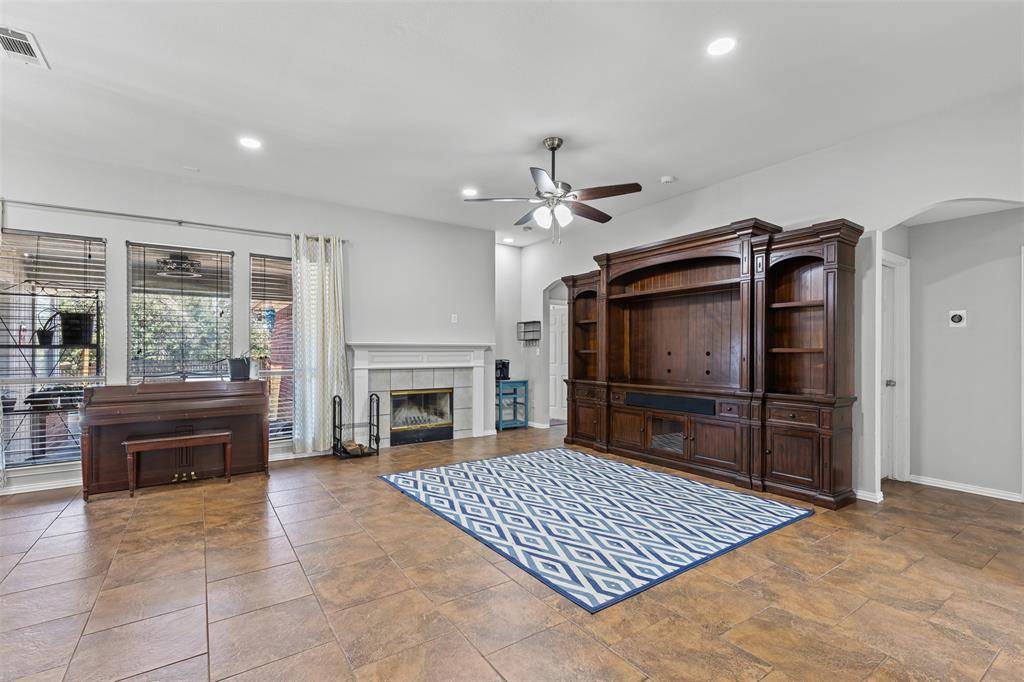 Arlington, TX 76001,4215 Bent Oaks Drive