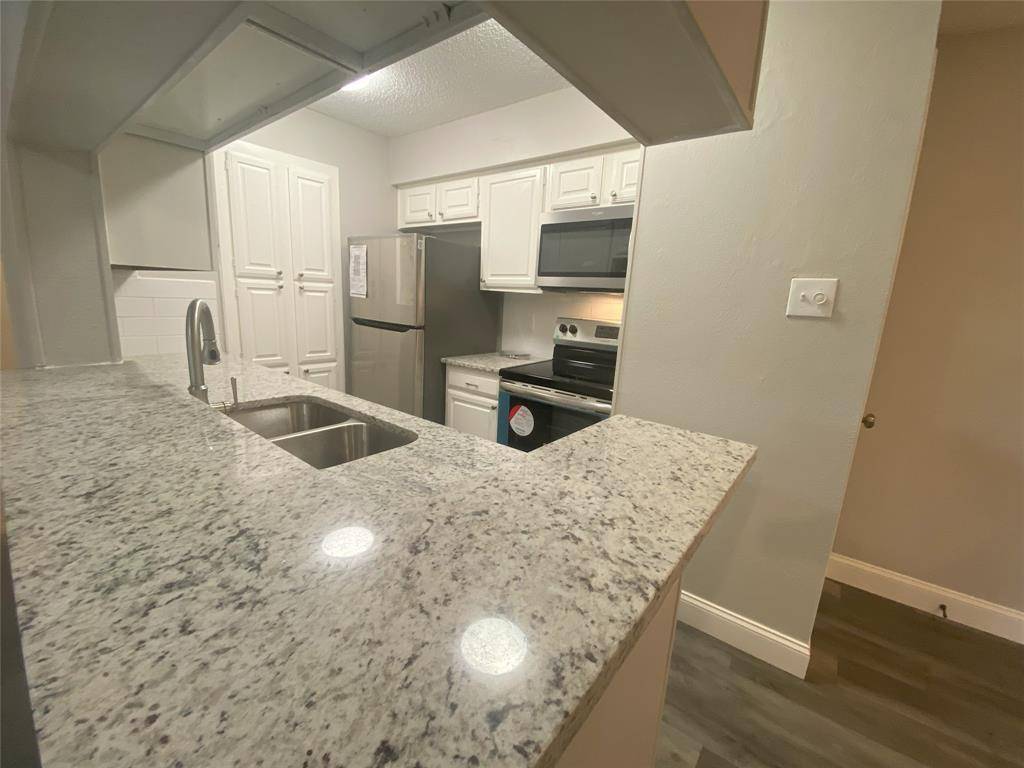 Arlington, TX 76011,1310 Harwell Drive #4721