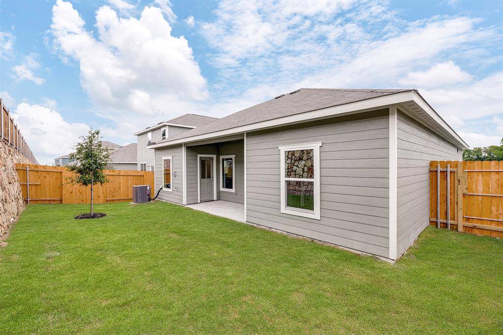 Dallas, TX 75241,6338 Emerald Tree Lane