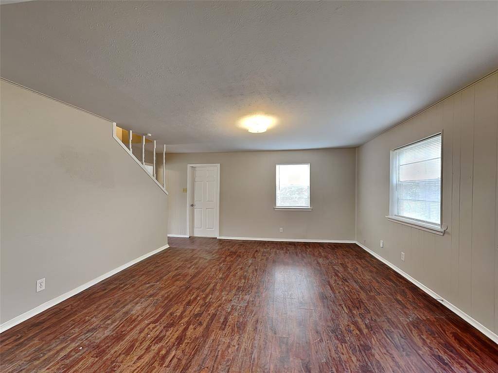 Everman, TX 76140,329 Deer Creek Road