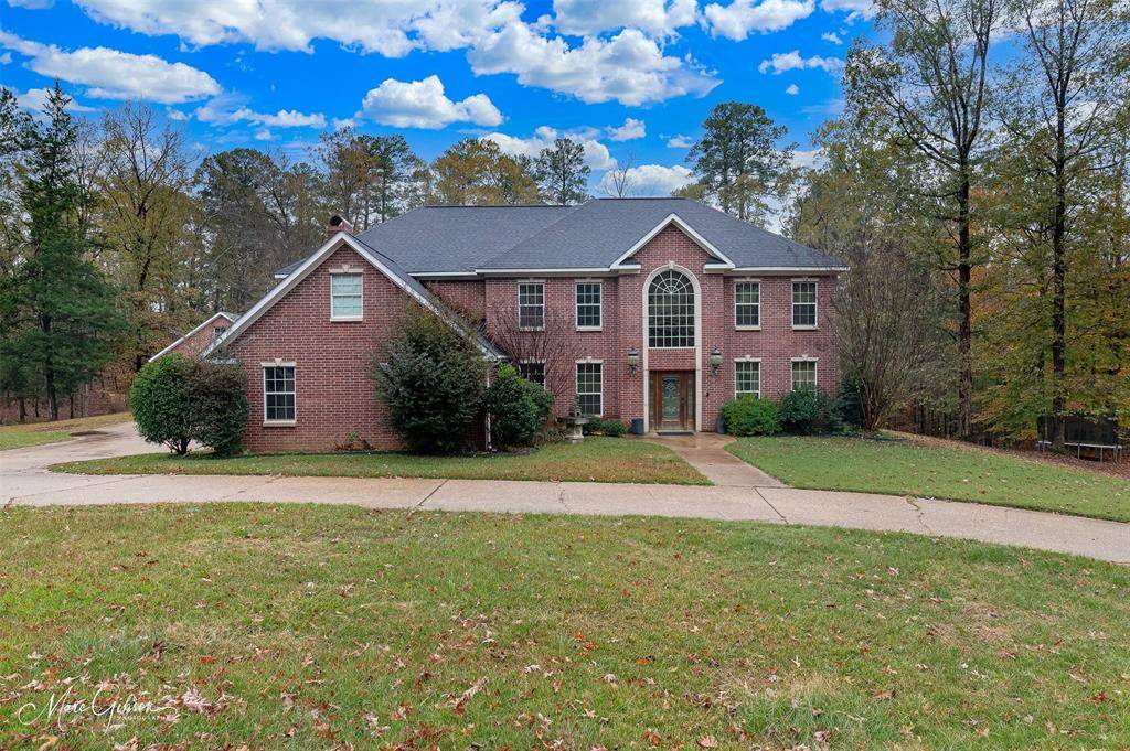 Minden, LA 71055,918 Country Club Circle