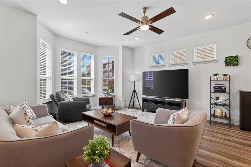 Mckinney, TX 75070,6064 Silverado Trail